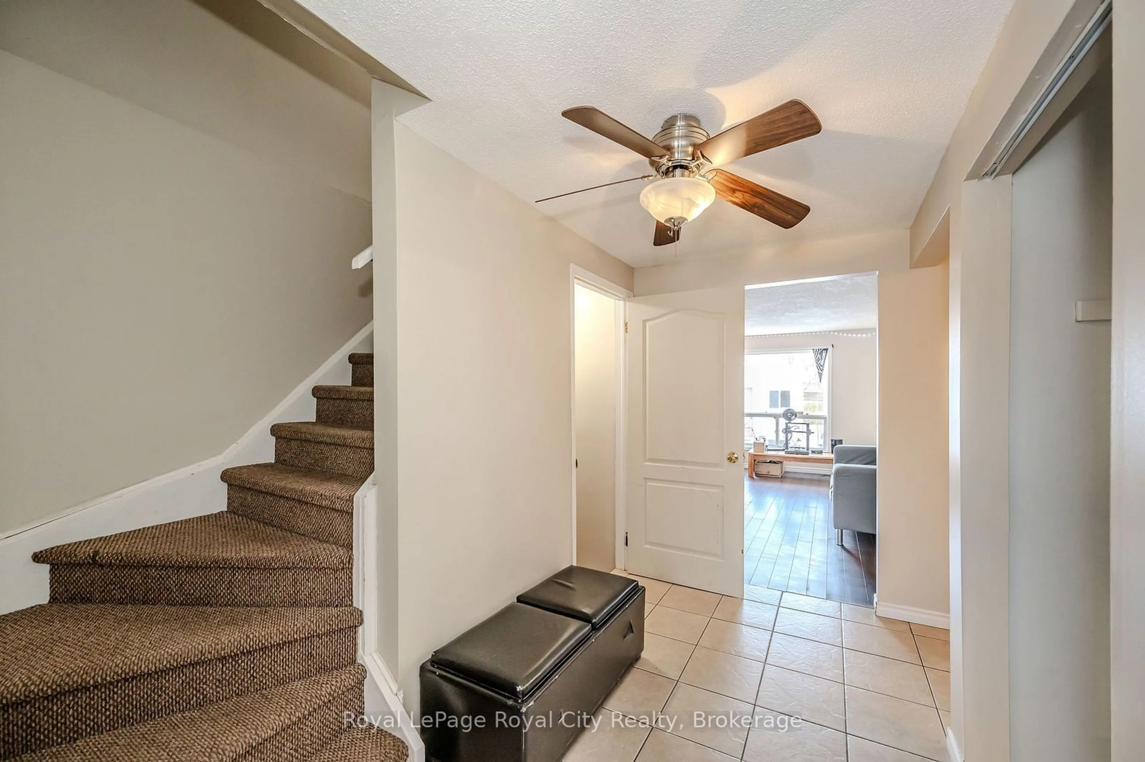 Indoor entryway for 21 Rodgers Rd, Guelph Ontario N1G 4V5