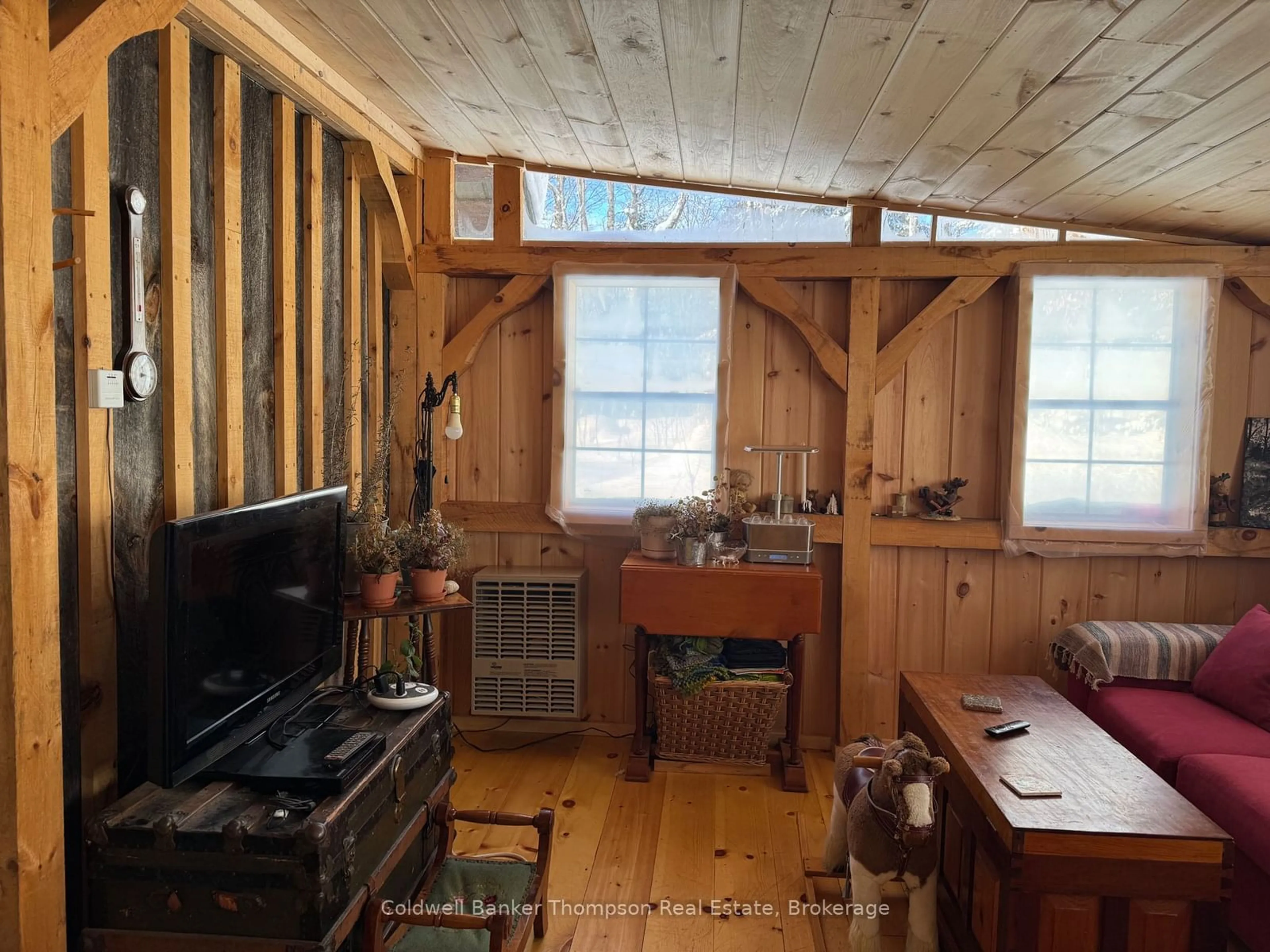 A pic of a room for 1898 AXE LAKE Rd, McMurrich/Monteith Ontario P0A 1Y0