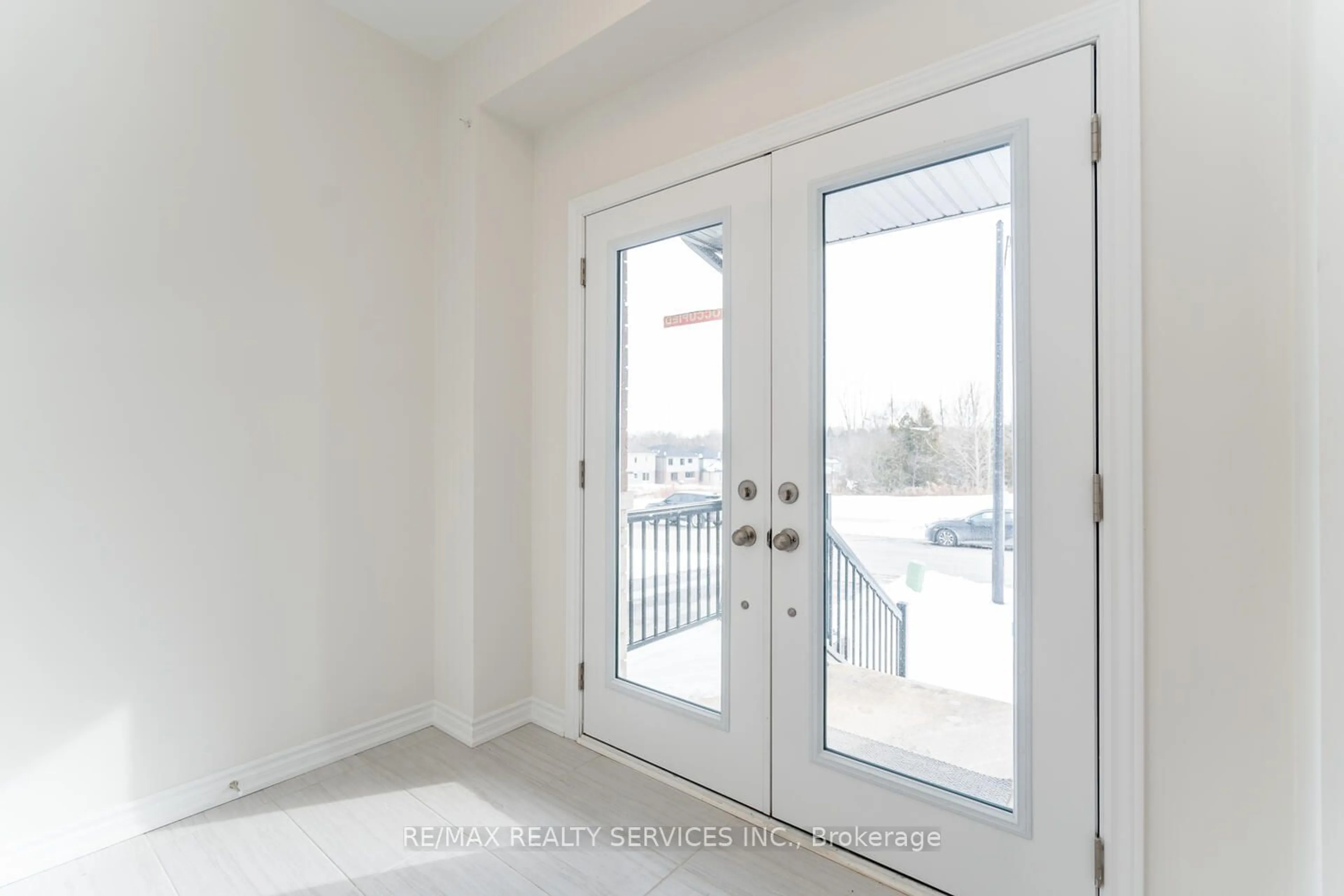 Indoor entryway for 4 Blaney St, Brant Ontario N3L 0M7