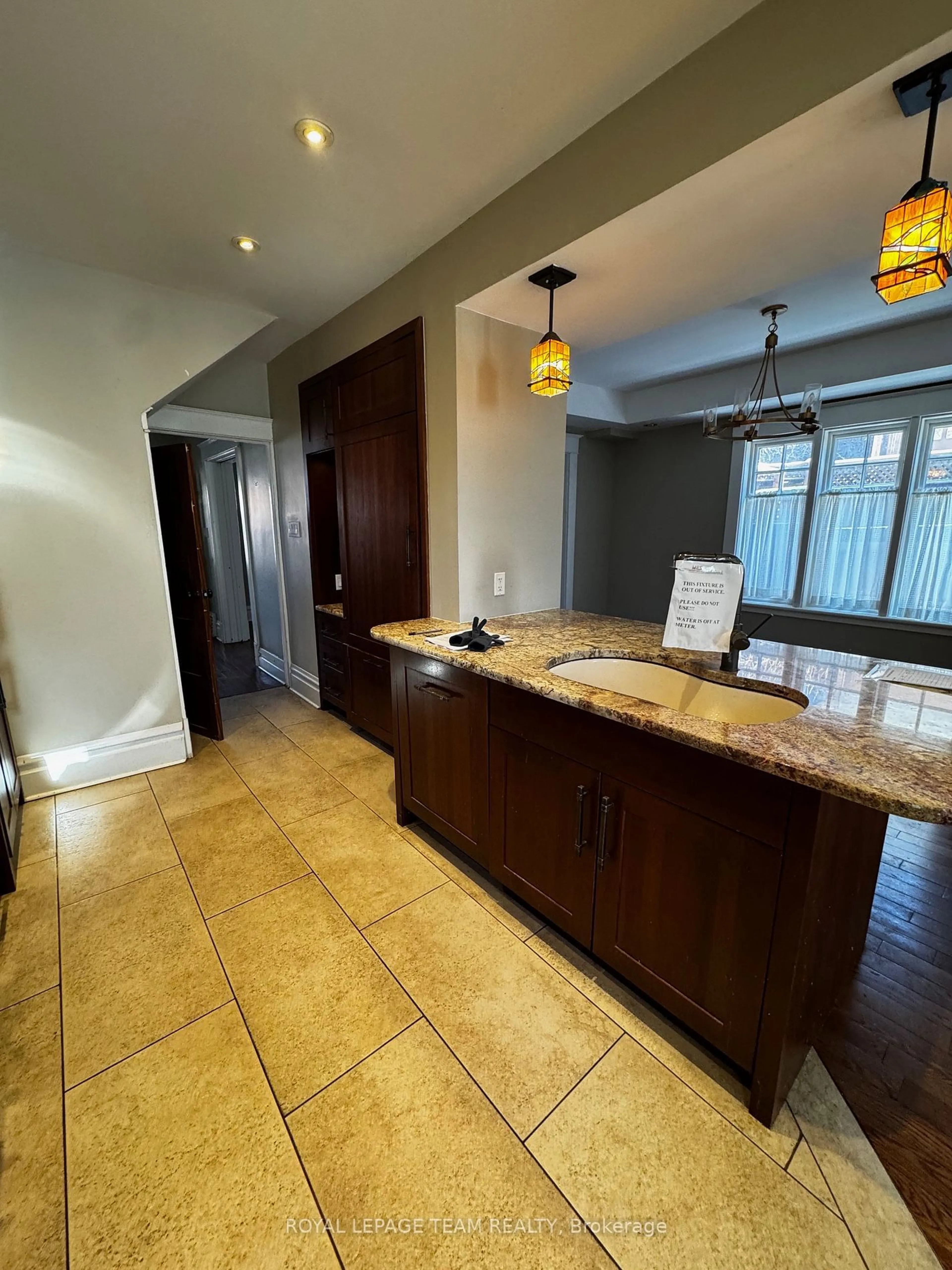 Open concept kitchen, ceramic/tile floor for 348 Somerset St, Lower Town - Sandy Hill Ontario K1N 6W7