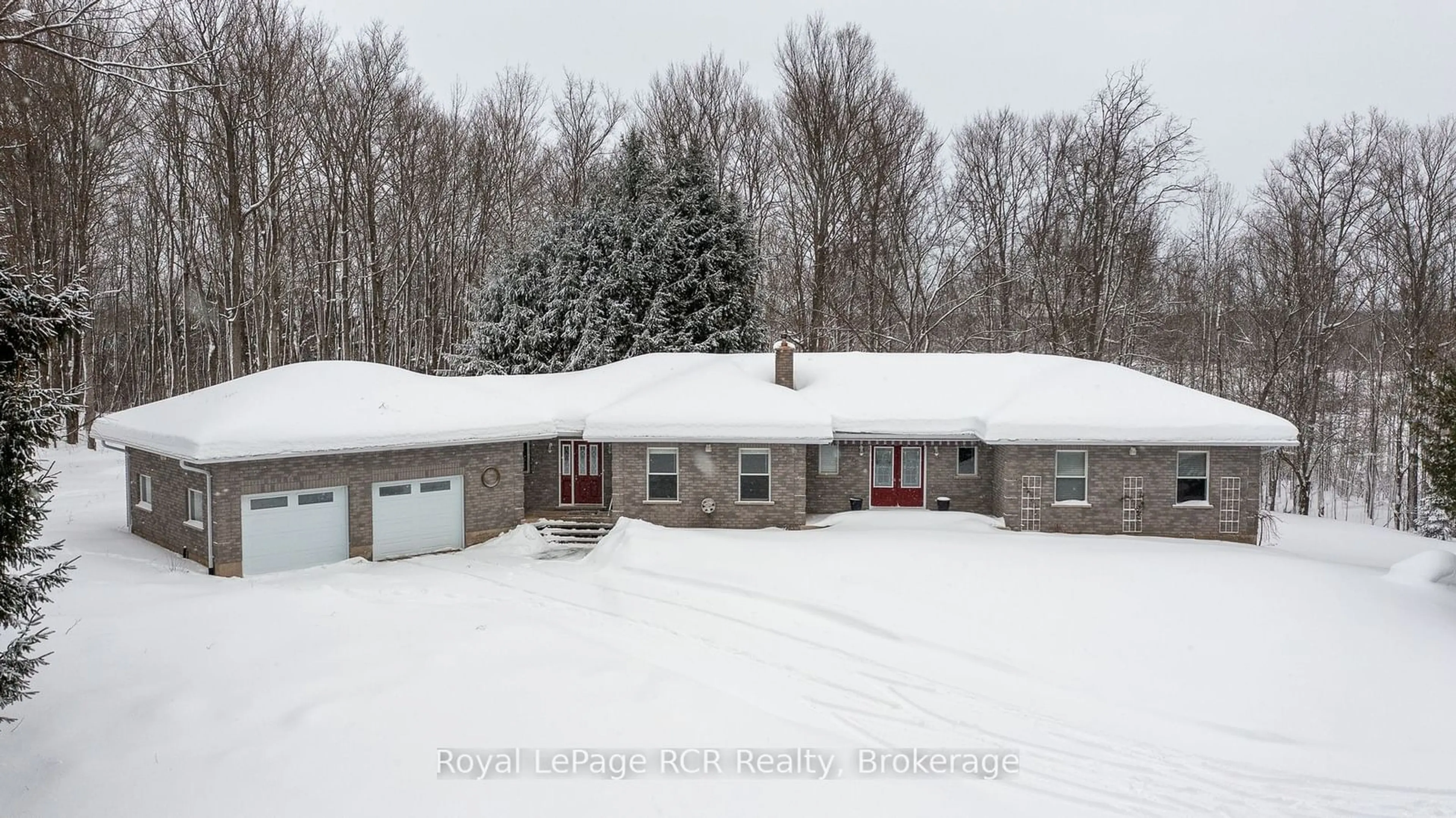 A pic from outside/outdoor area/front of a property/back of a property/a pic from drone, unknown for 78 LAKE St, Georgian Bluffs Ontario N0H 2K0