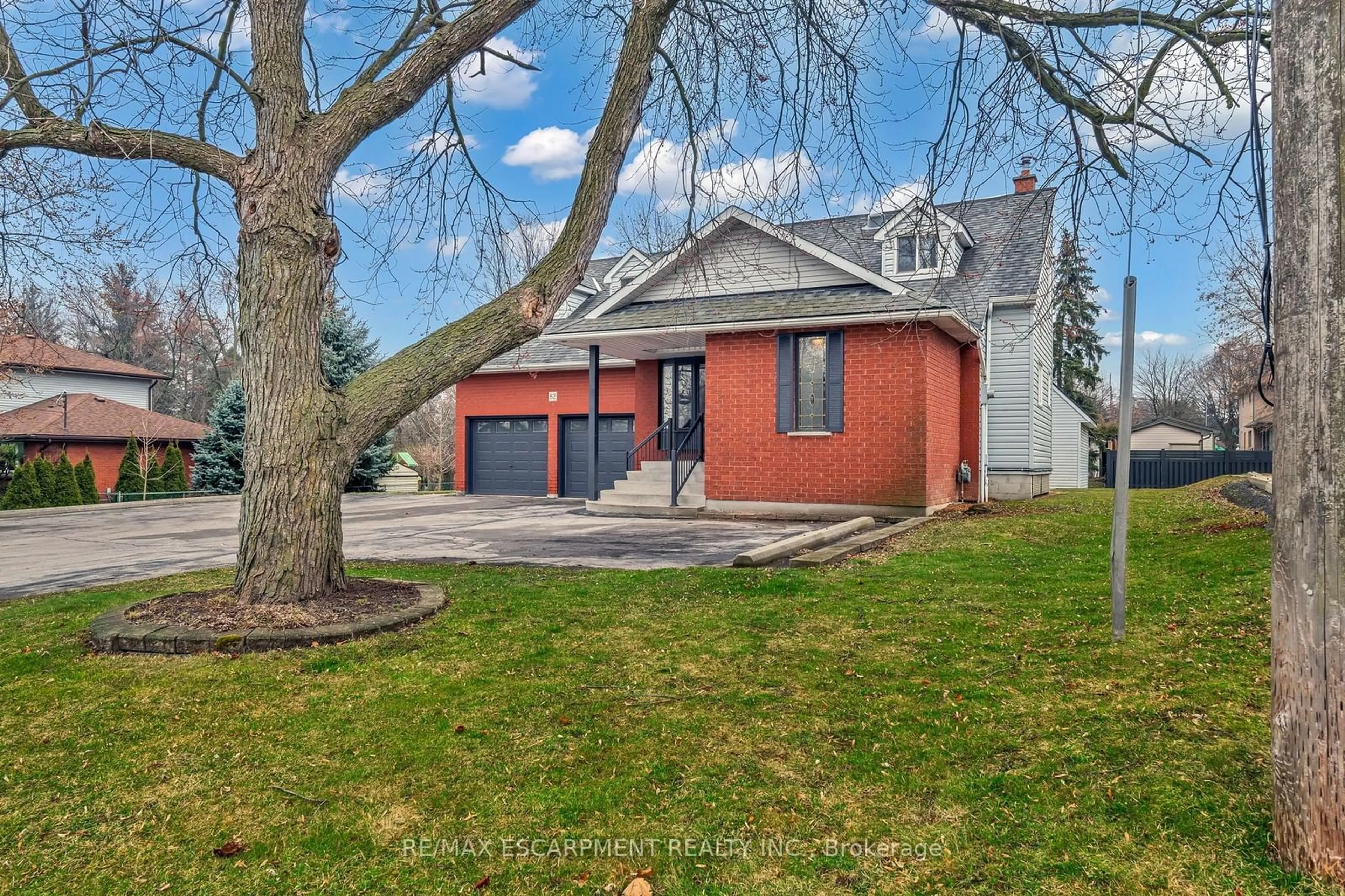 Home with brick exterior material, street for 82 Rymal Rd, Hamilton Ontario L9B 1C1