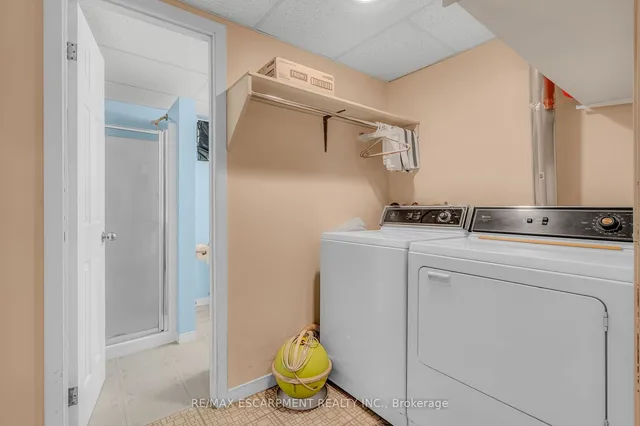 Additional property image - 82 Rymal Rd