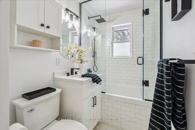 Additional property image - 4 Fernwood Cres