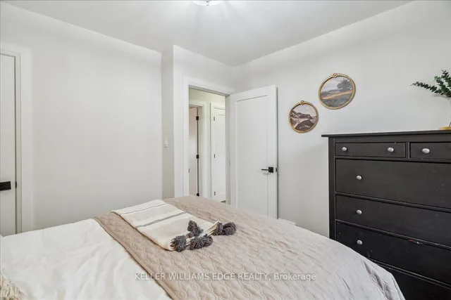 Additional property image - 4 Fernwood Cres