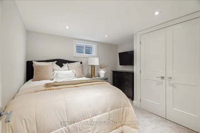 Additional property image - 4 Fernwood Cres