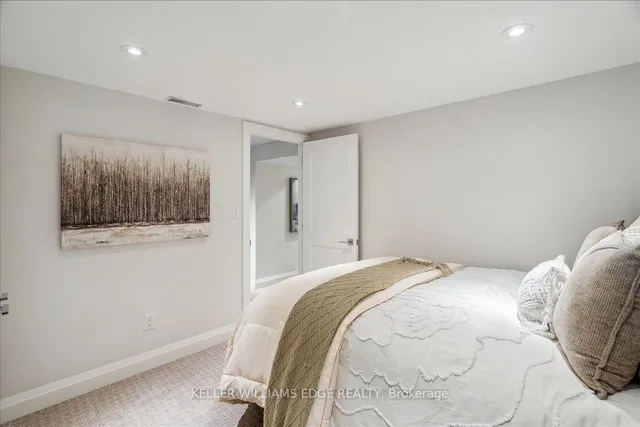 Additional property image - 4 Fernwood Cres