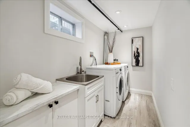 Additional property image - 4 Fernwood Cres