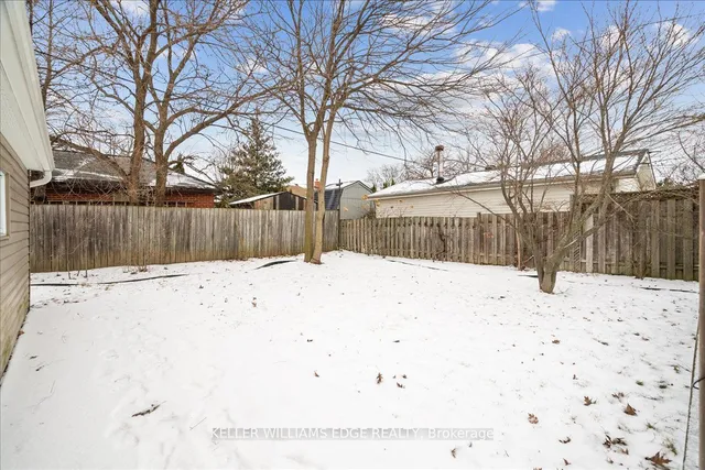 Additional property image - 4 Fernwood Cres