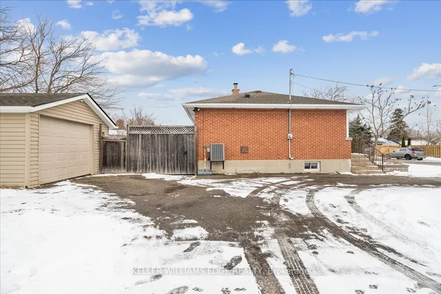 Additional property image - 4 Fernwood Cres