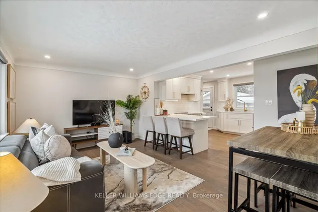 Additional property image - 4 Fernwood Cres