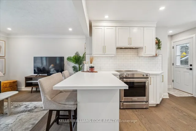 Additional property image - 4 Fernwood Cres