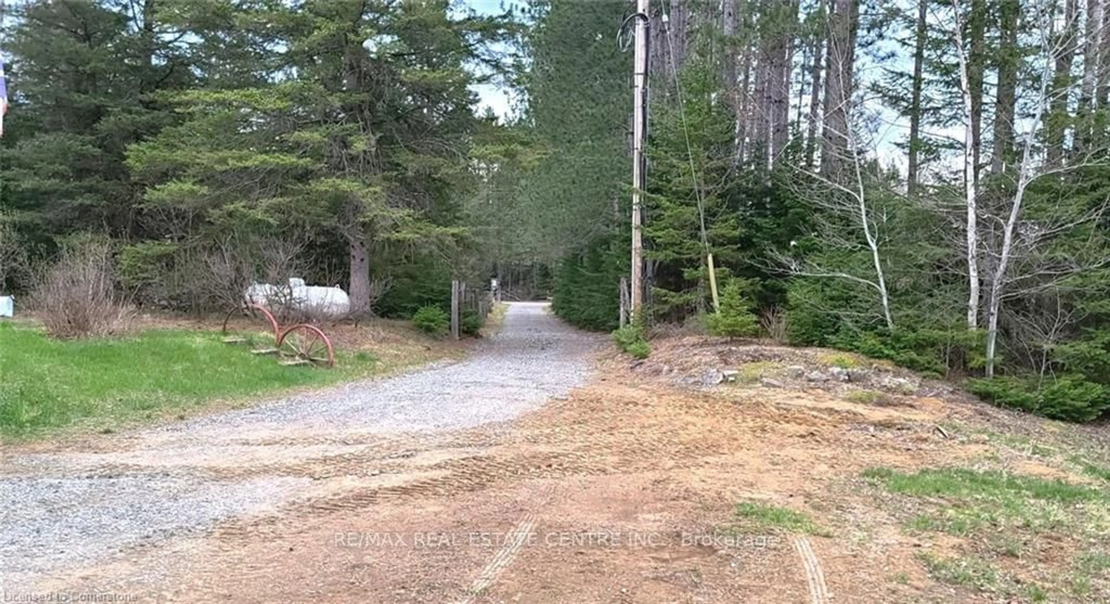 A pic from outside/outdoor area/front of a property/back of a property/a pic from drone, forest/trees view for 85 Ashby Lake Rd, Addington Highlands Ontario K0H 1L0