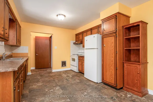 Additional property image - 21 Bridge St