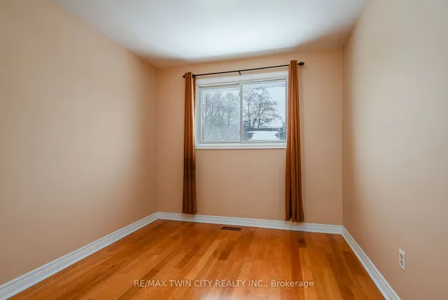 Additional property image - 21 Bridge St