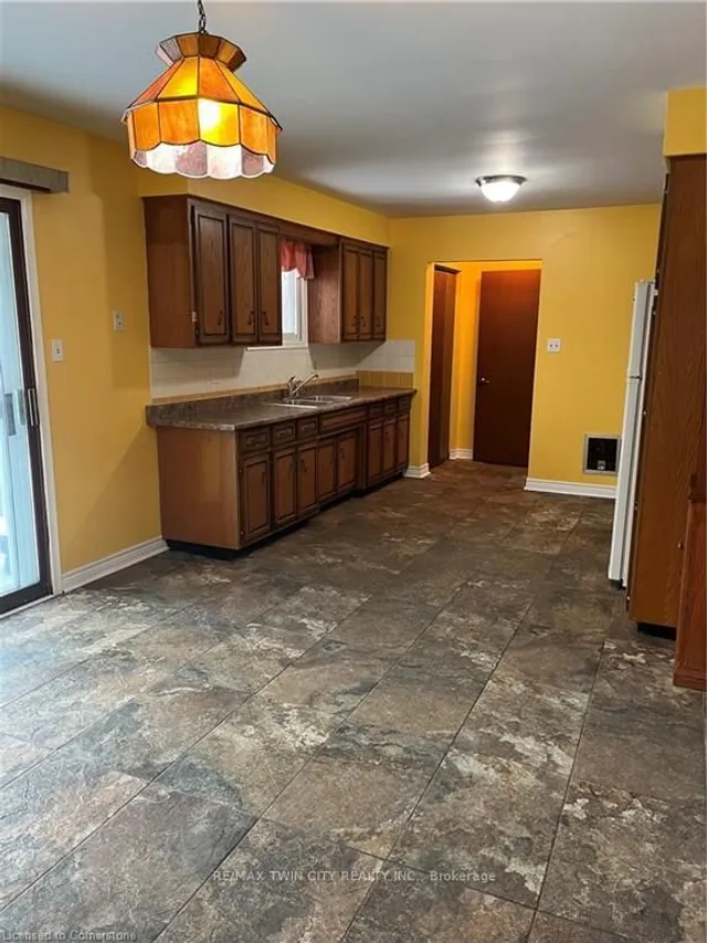Additional property image - 21 Bridge St