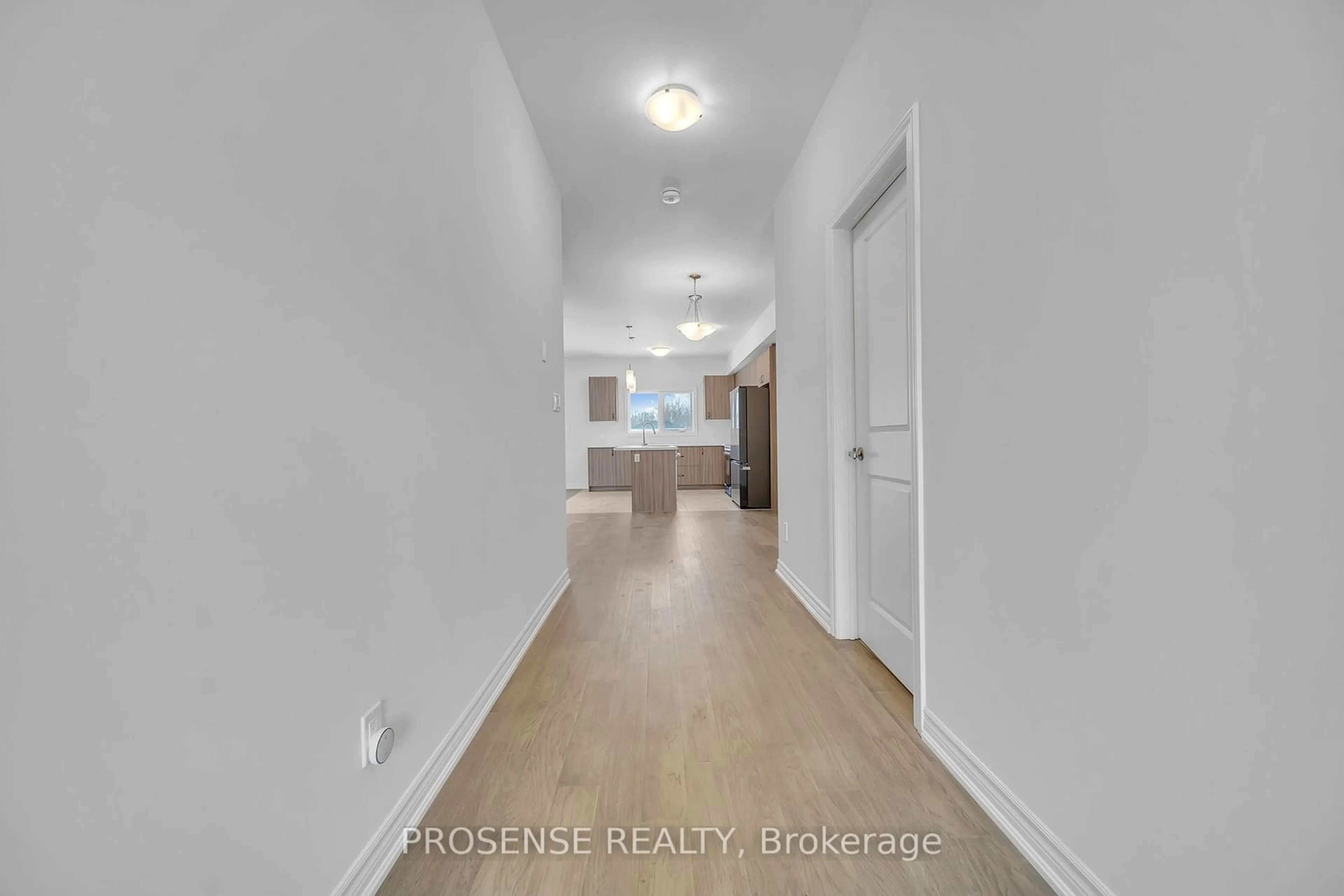 Indoor entryway for 360 Gordon Ave, Fort Erie Ontario L0S 1N0