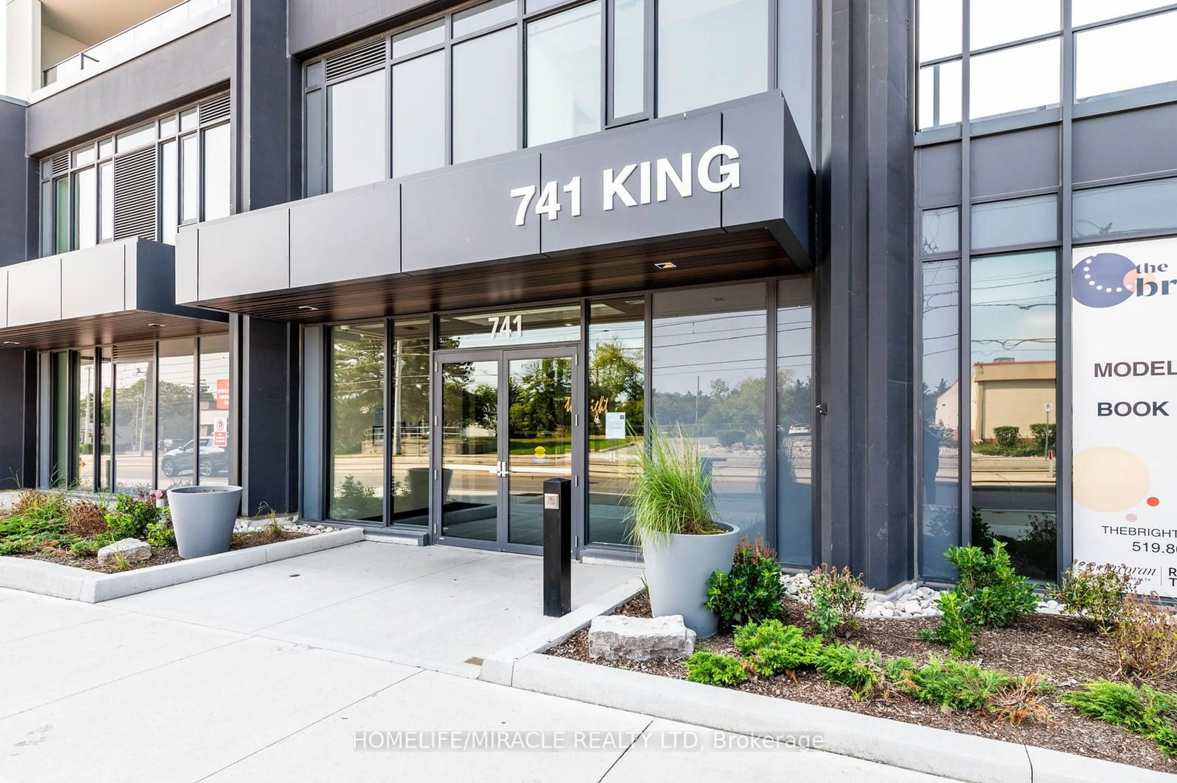 Unknown for 741 King St #401, Kitchener Ontario N2G 0E9