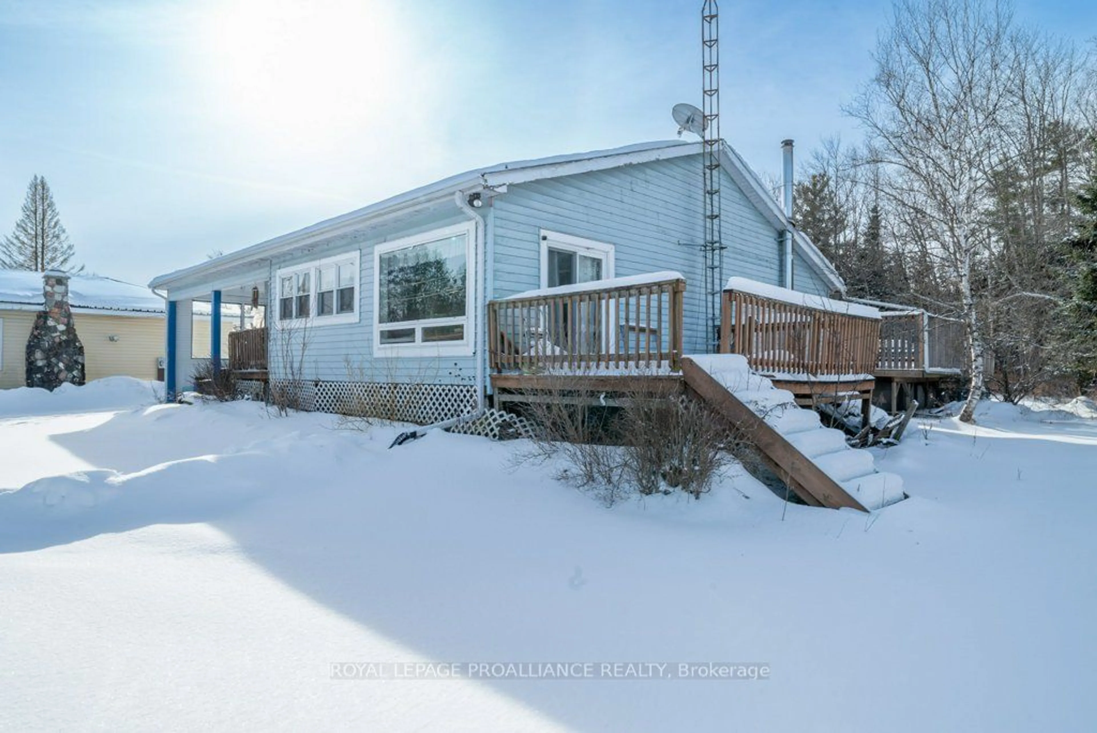 A pic from outside/outdoor area/front of a property/back of a property/a pic from drone, unknown for 11902 Highway 41, Addington Highlands Ontario K0H 1Z0