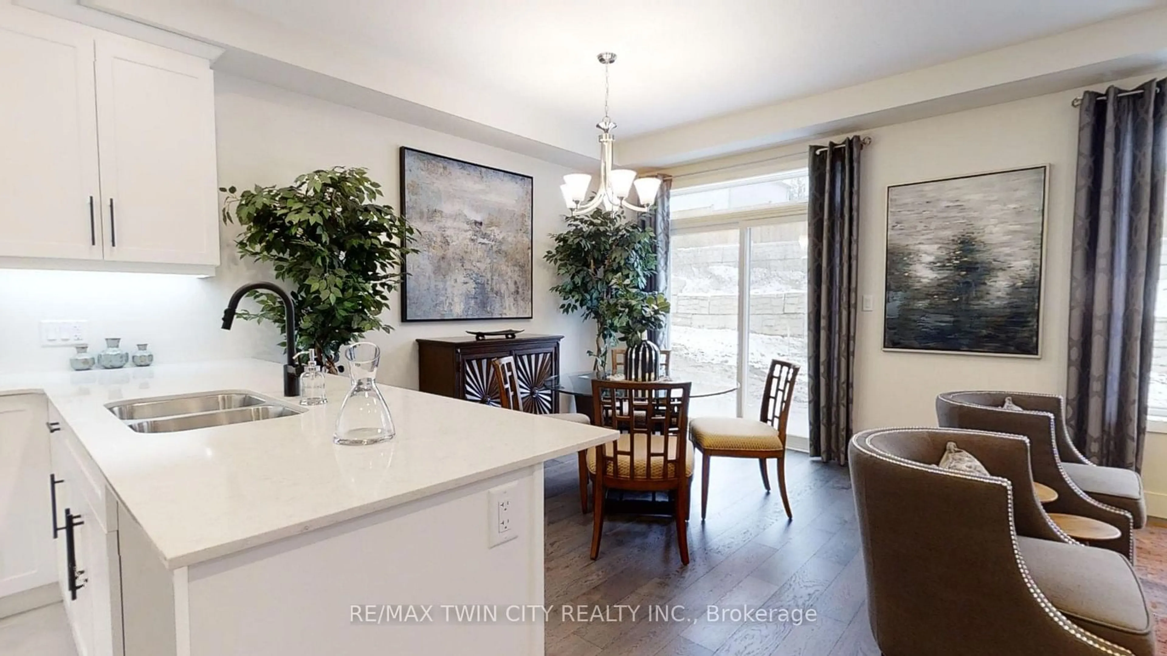 Open concept kitchen, ceramic/tile floor for 73 JULIE Cres, London Ontario N5X 3X4