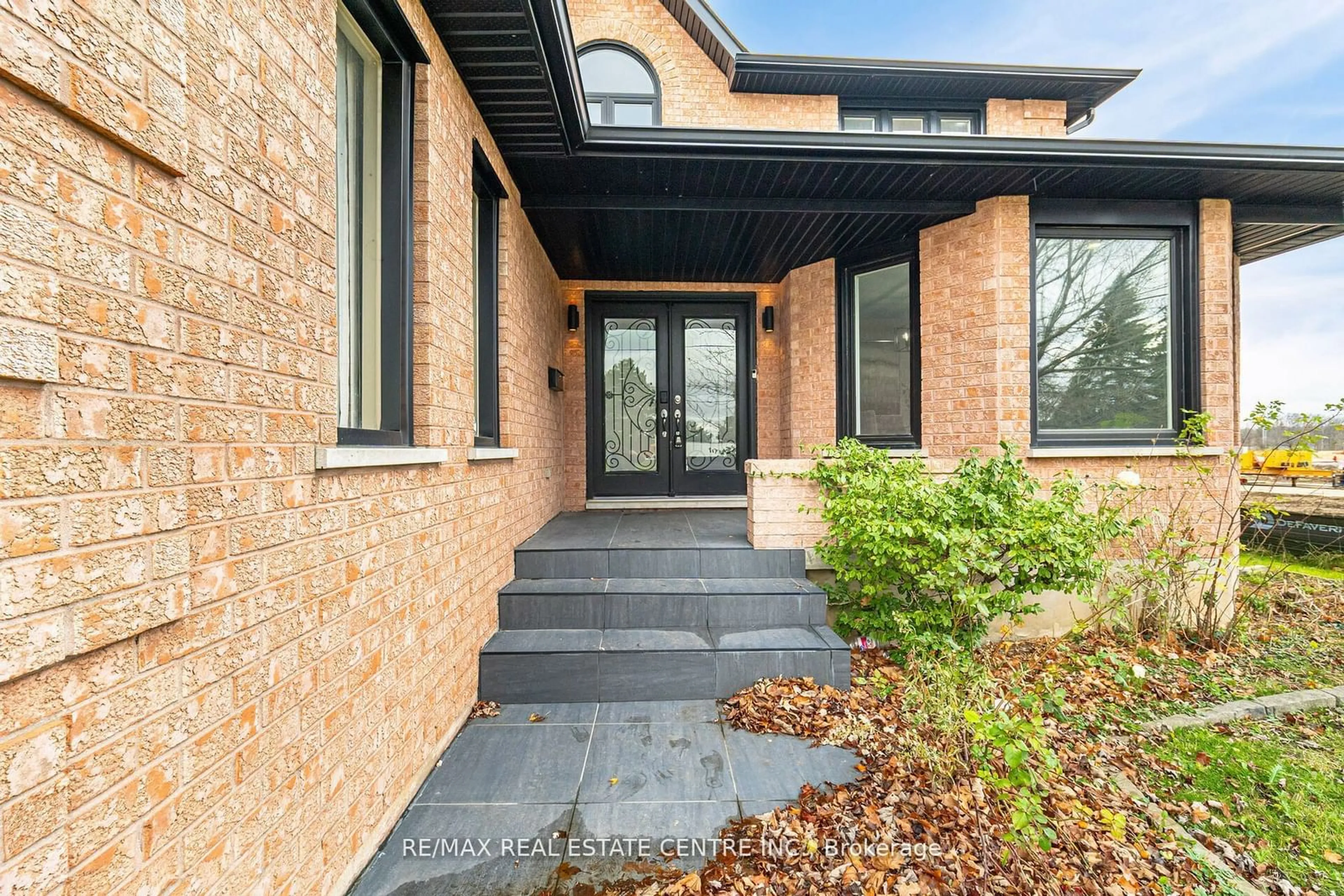 Home with brick exterior material, street for 1204 West 5th St, Hamilton Ontario L9B 1J6