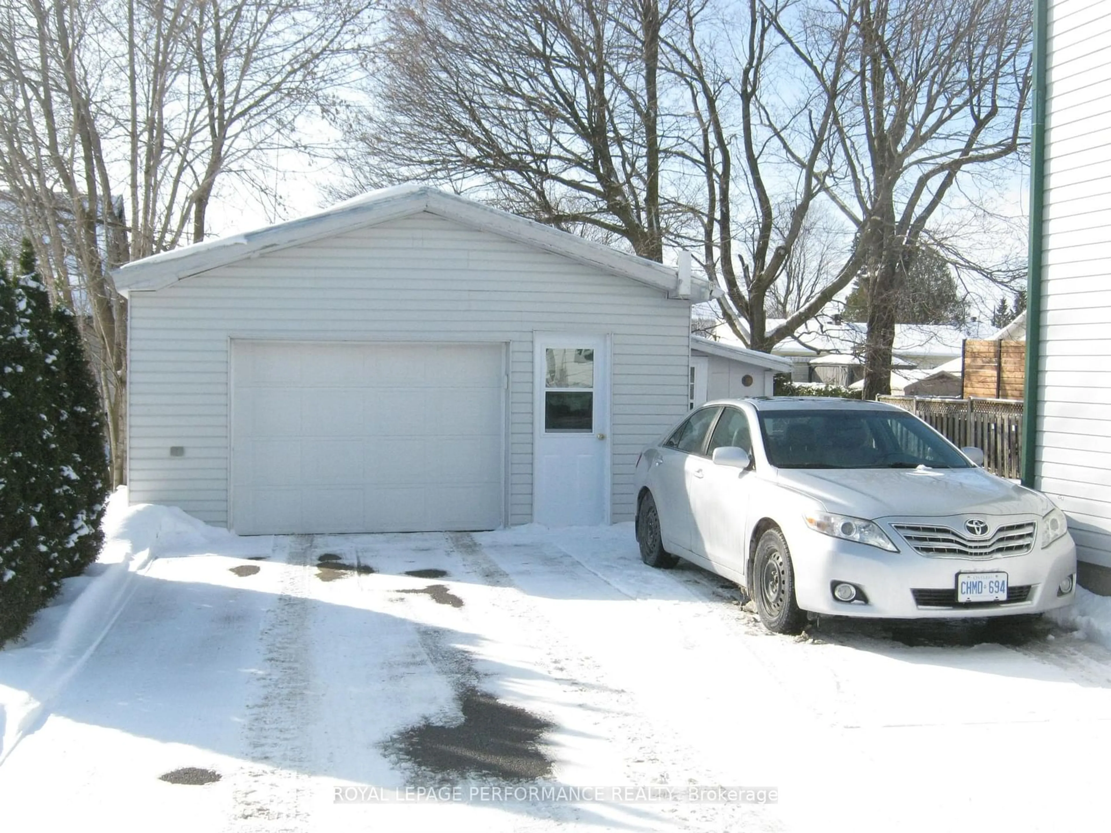 Indoor garage for 170 Bishop St, North Glengarry Ontario K0C 1A0