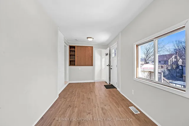 Additional property image - 97 East 12th St