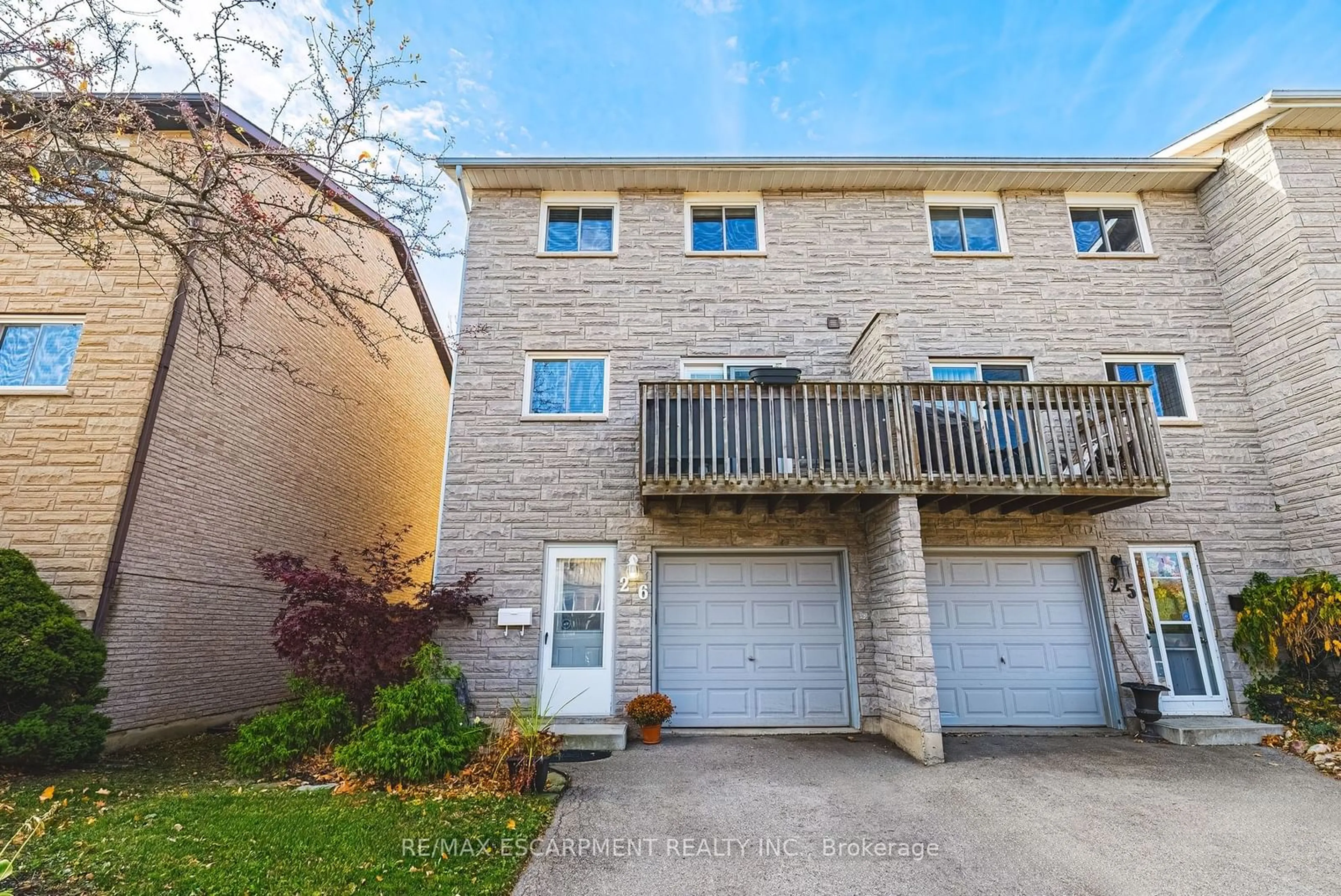 A pic from outside/outdoor area/front of a property/back of a property/a pic from drone, street for 1155 Paramount Dr #26, Hamilton Ontario L8J 1P6