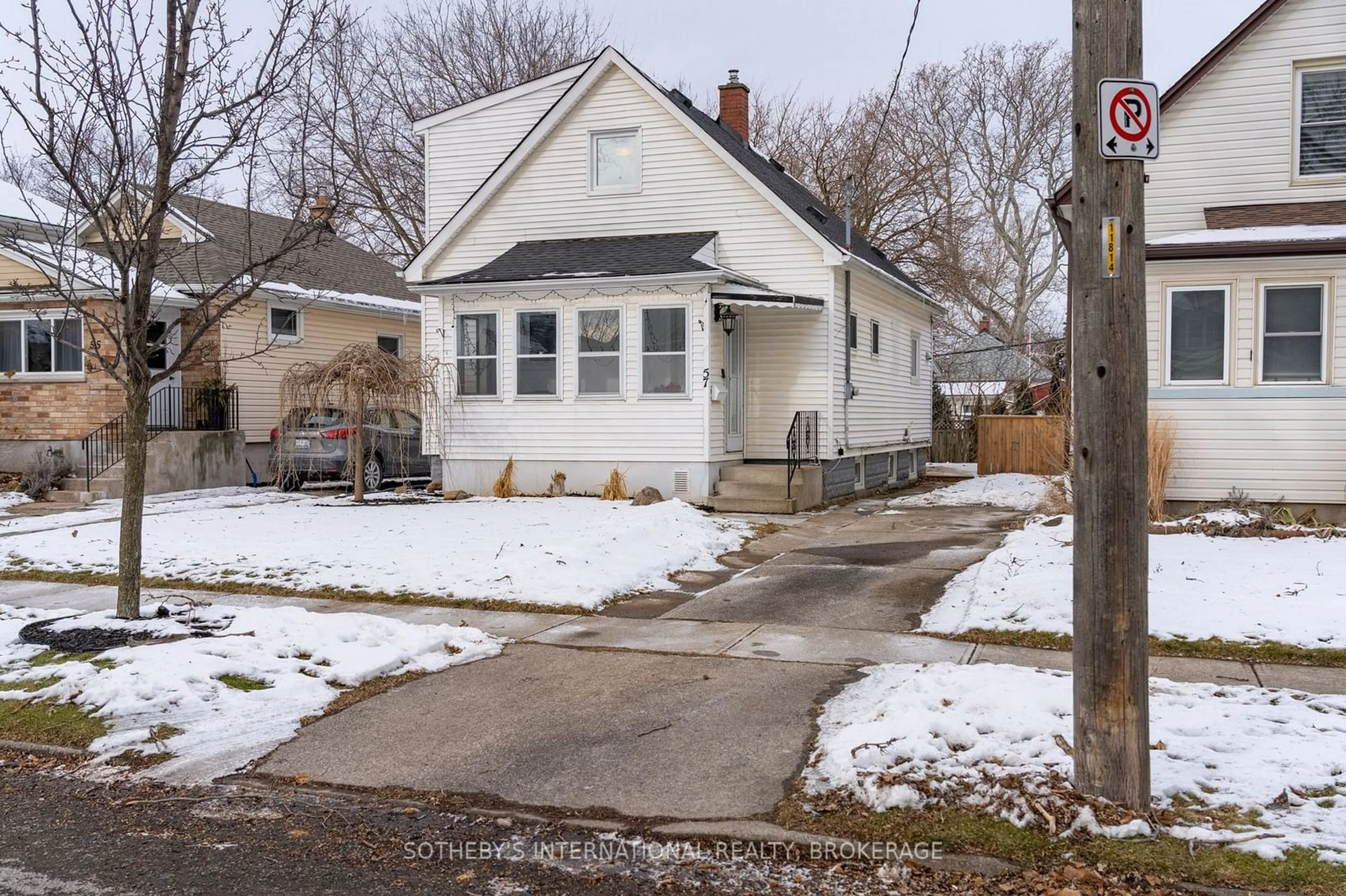 Unknown for 57 St Patrick St, St. Catharines Ontario L2R 1K2