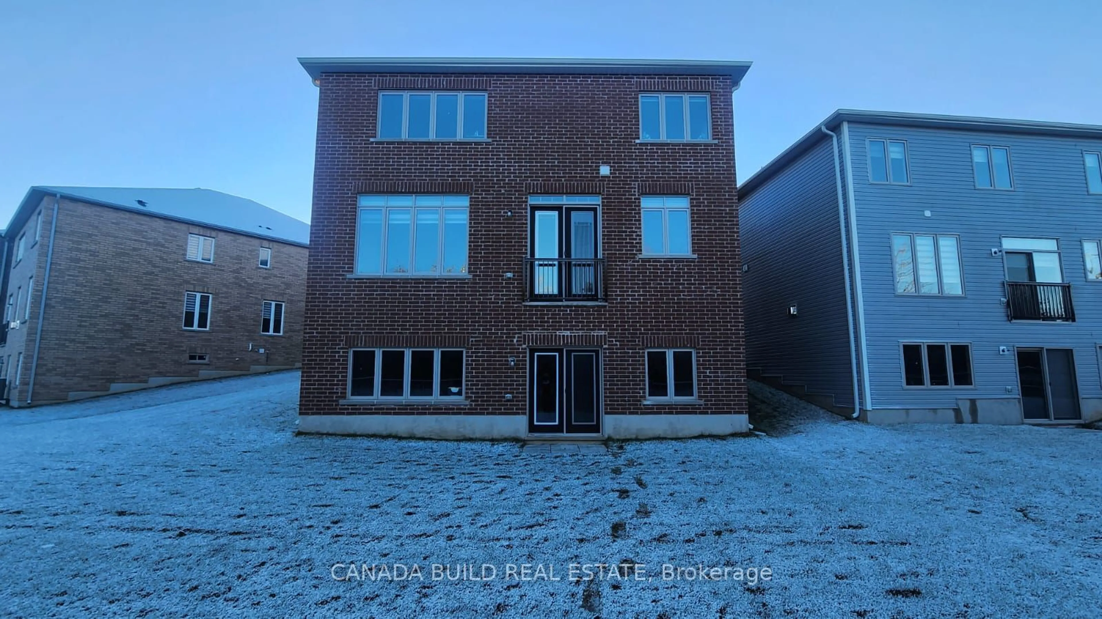 A pic from outside/outdoor area/front of a property/back of a property/a pic from drone, building for 234 Chippewa Ave, Shelburne Ontario L9V 3Y5