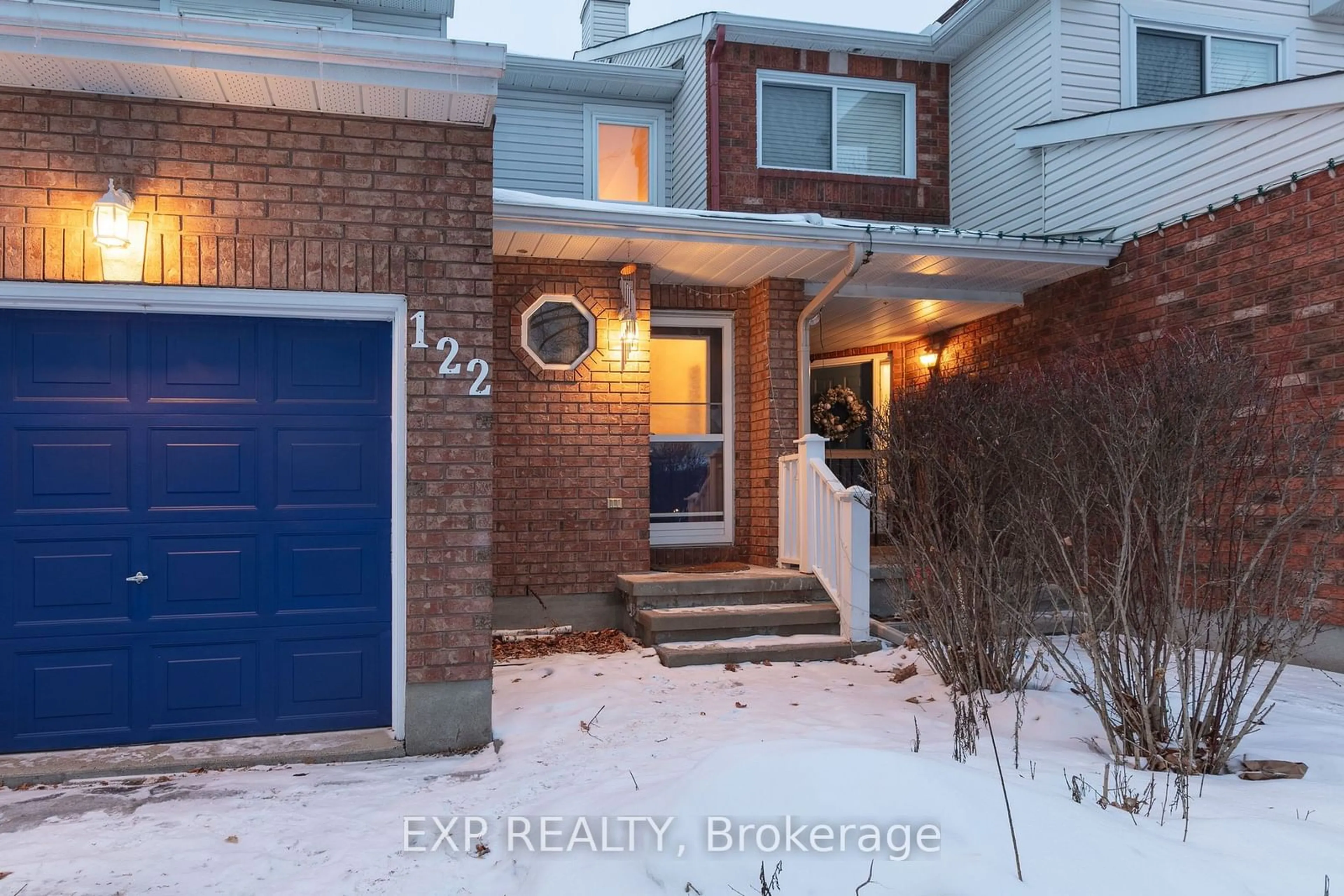 Indoor entryway for 122 Markland Cres, Barrhaven Ontario K2G 5Z7