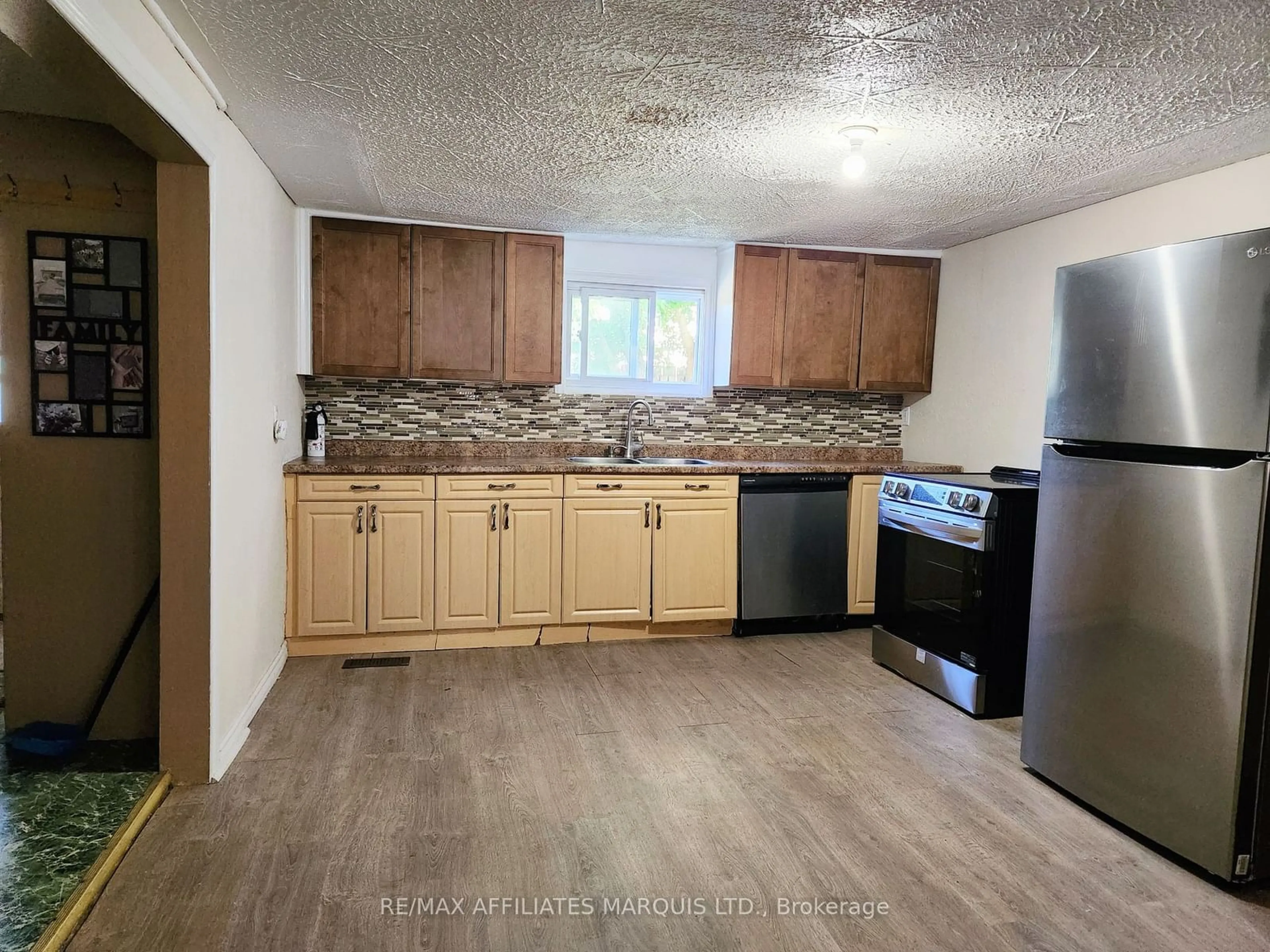 Standard kitchen, unknown for 63 PINE St, Cornwall Ontario K6J 1B6