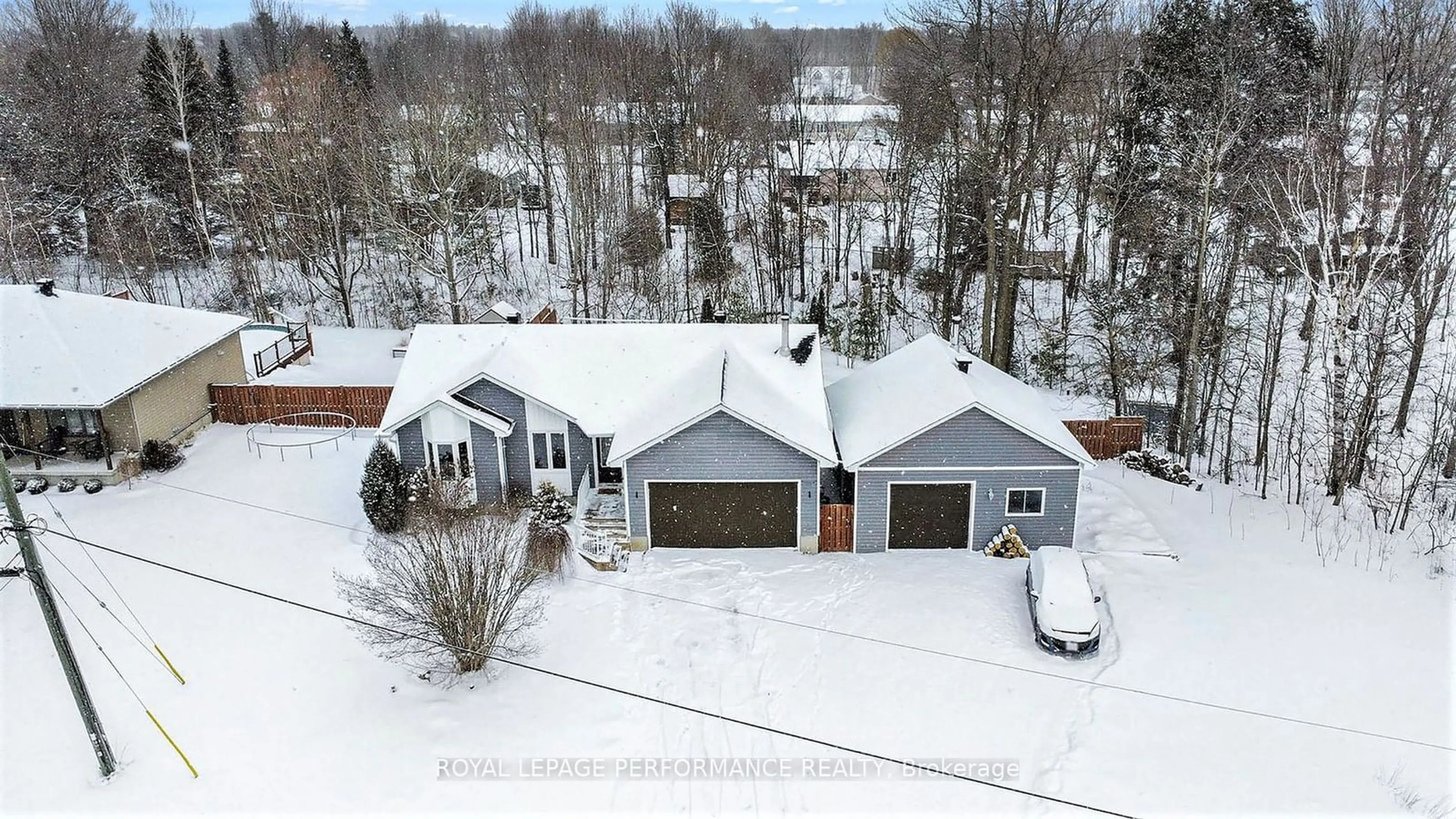 A pic from outside/outdoor area/front of a property/back of a property/a pic from drone, street for 172 Forest Lane St, The Nation Ontario K0A 1W0