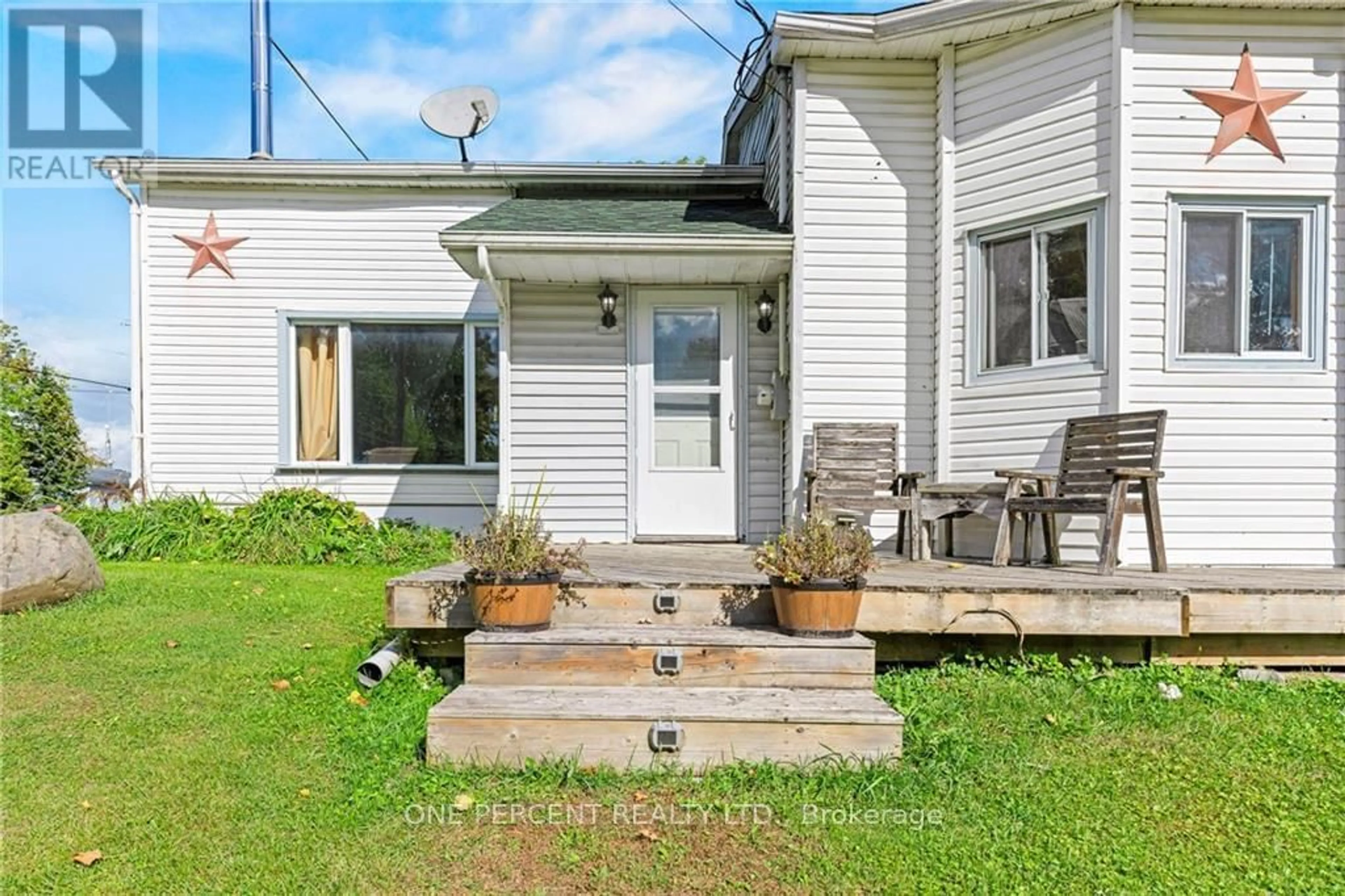 Patio, street for 11552 County Road 18, South Dundas Ontario K0E 1K0