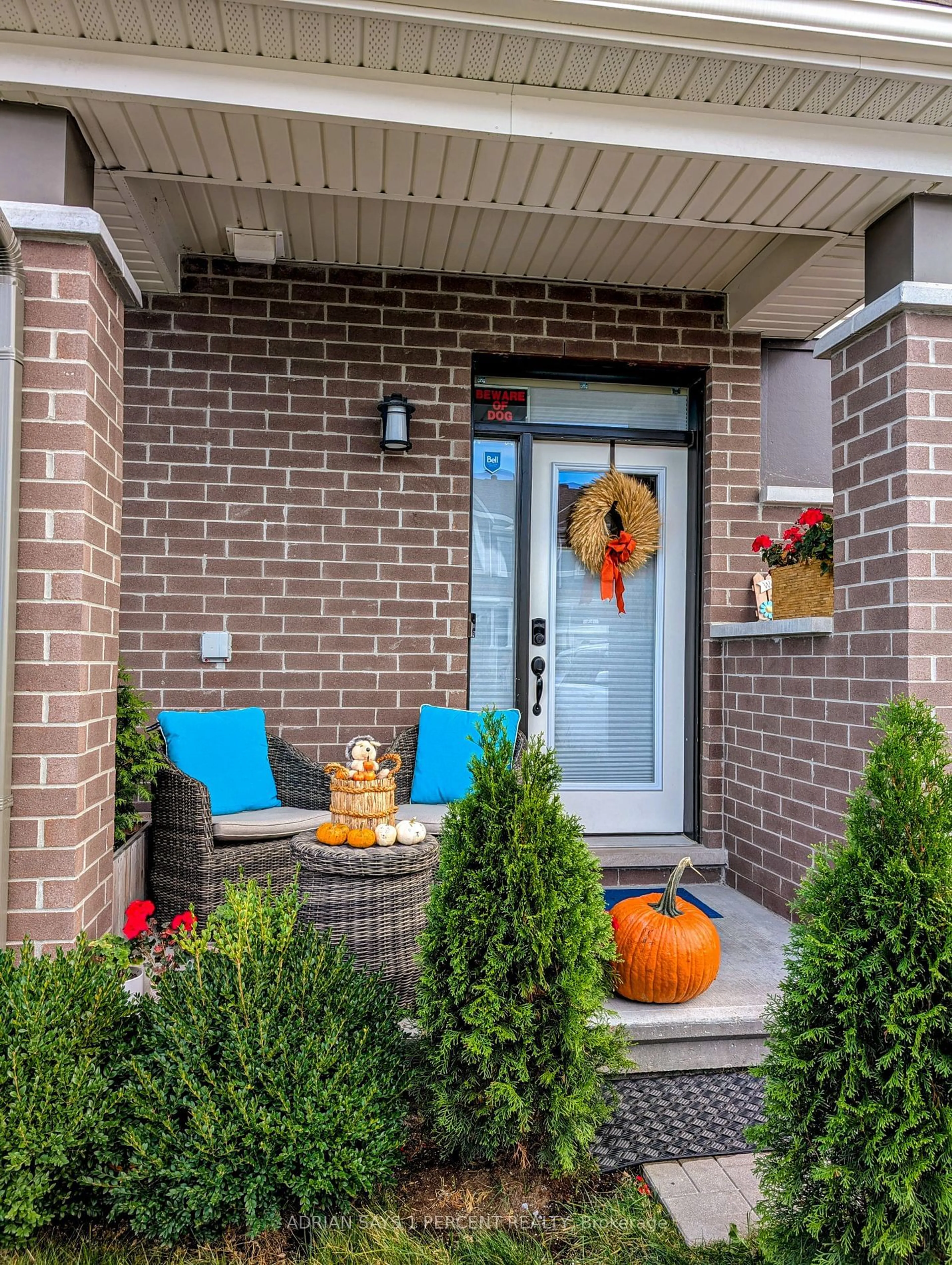 Indoor entryway for 46 BERMONDSEY Way, Stittsville - Munster - Richmond Ontario K2S 2Y7