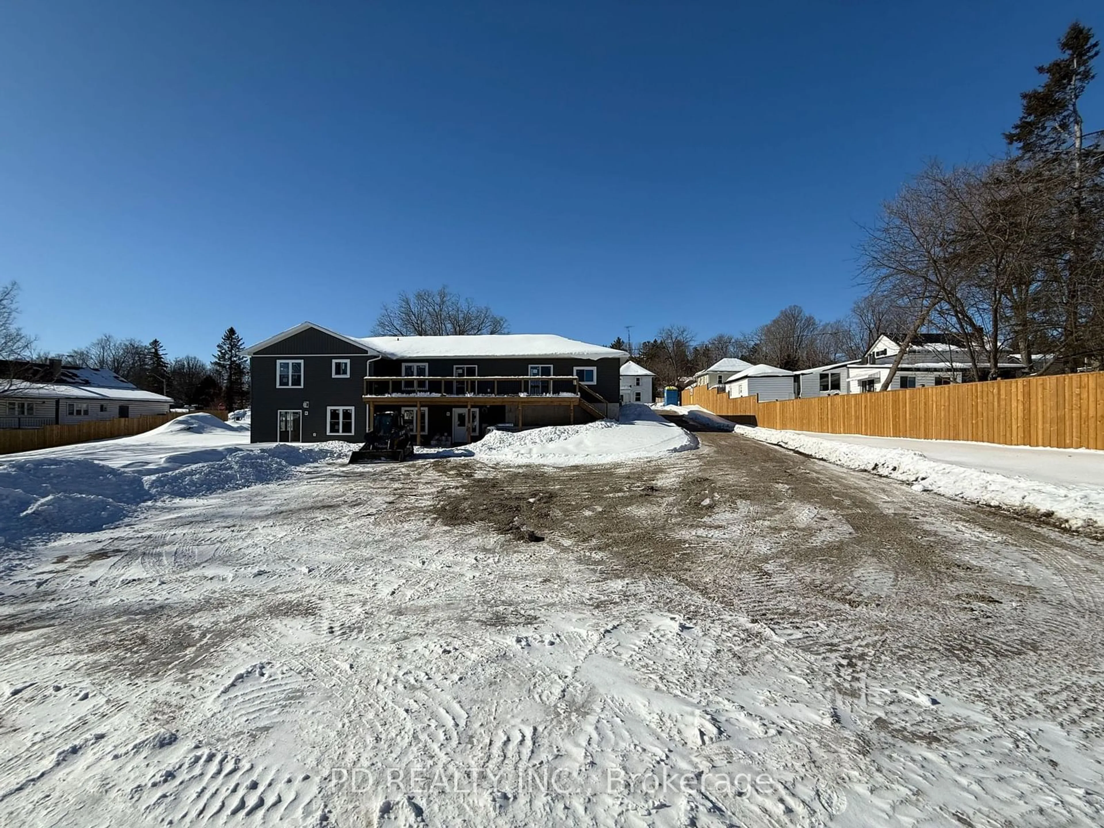 A pic from outside/outdoor area/front of a property/back of a property/a pic from drone, building for 2455 Queen Mary St, Cavan Monaghan Ontario L0A 1C0