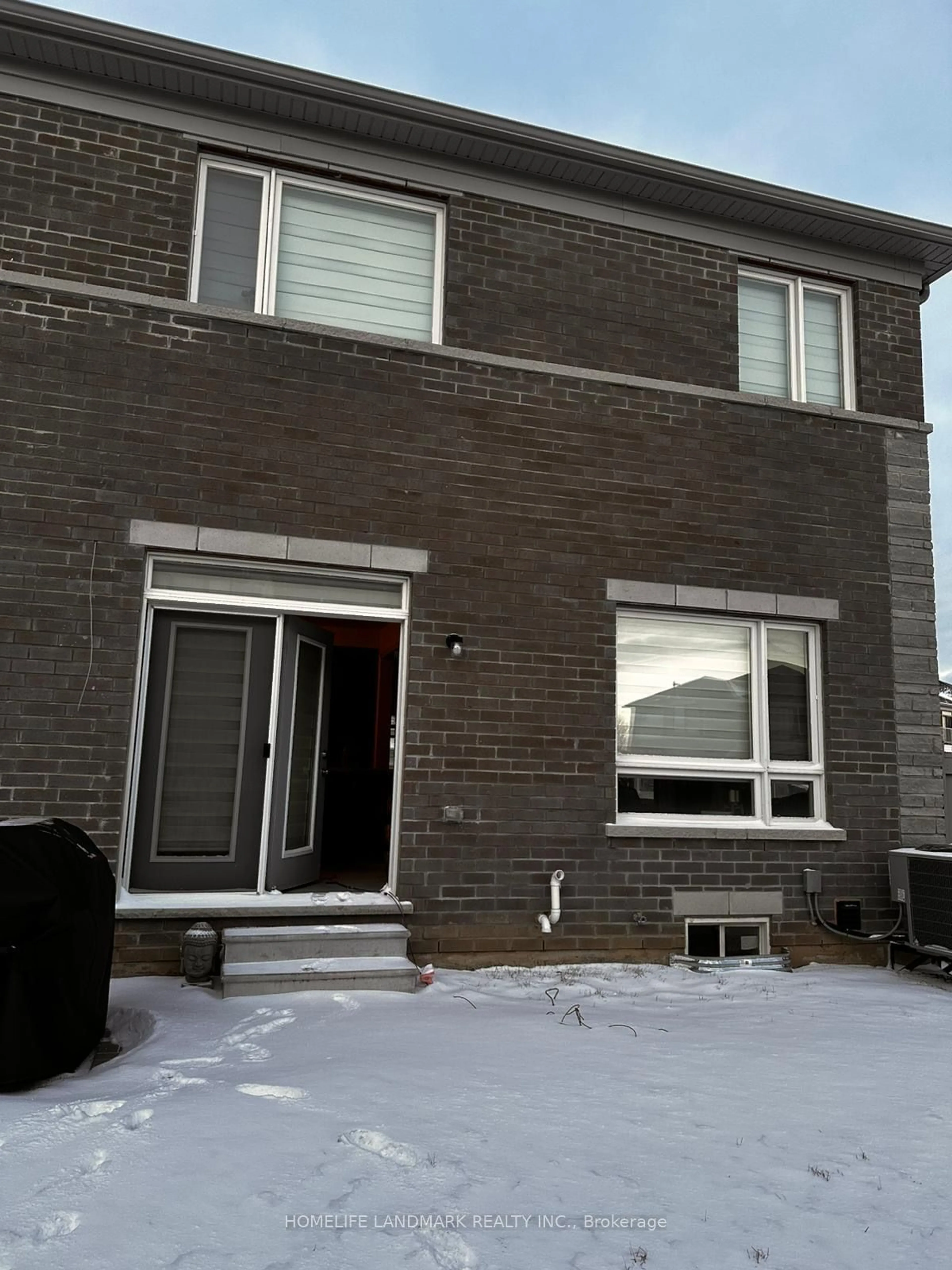 Home with brick exterior material, street for 296 Great Falls Blvd, Hamilton Ontario L8B 1Z5