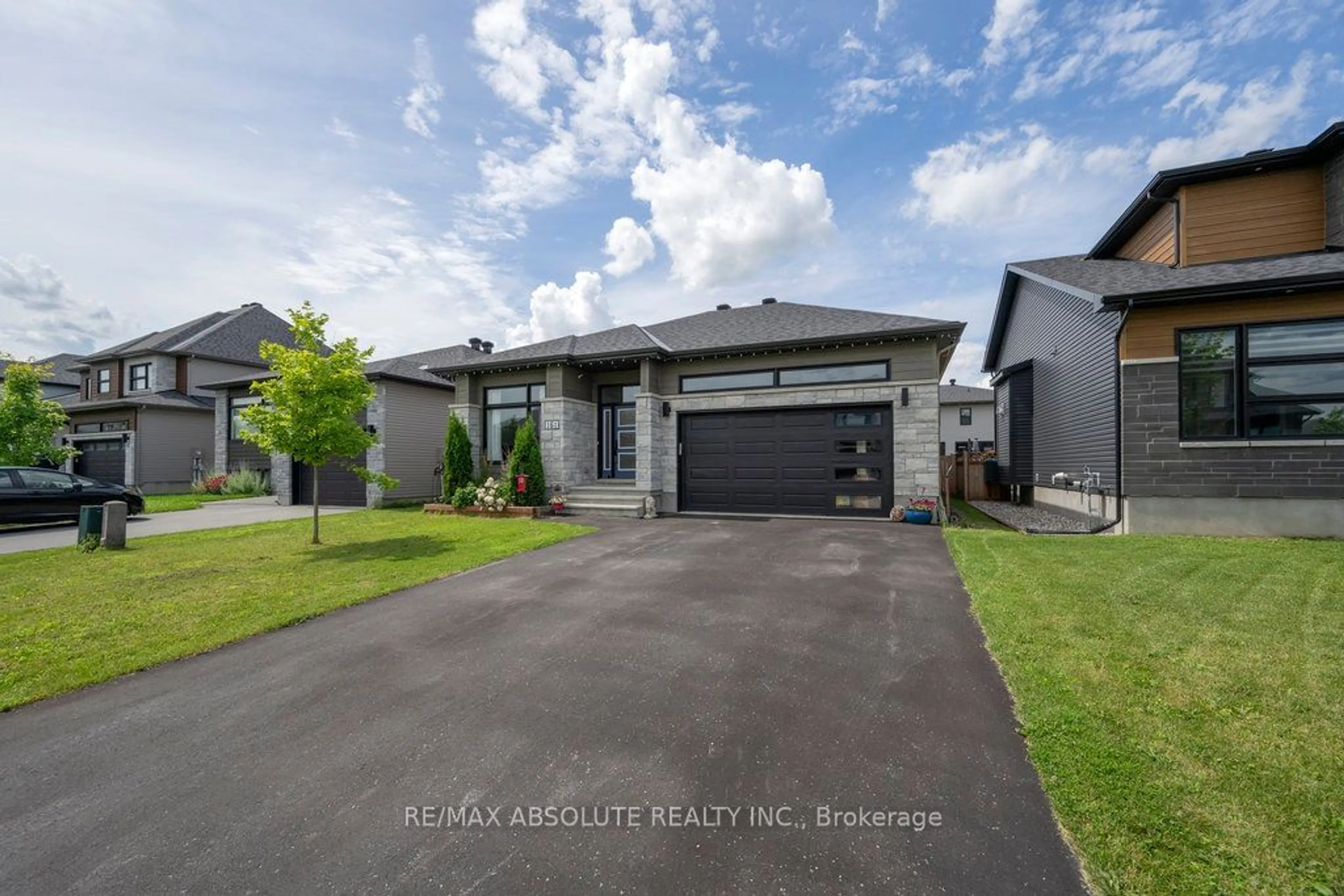 A pic from outside/outdoor area/front of a property/back of a property/a pic from drone, street for 161 LYON St, Russell Ontario K0A 1W0