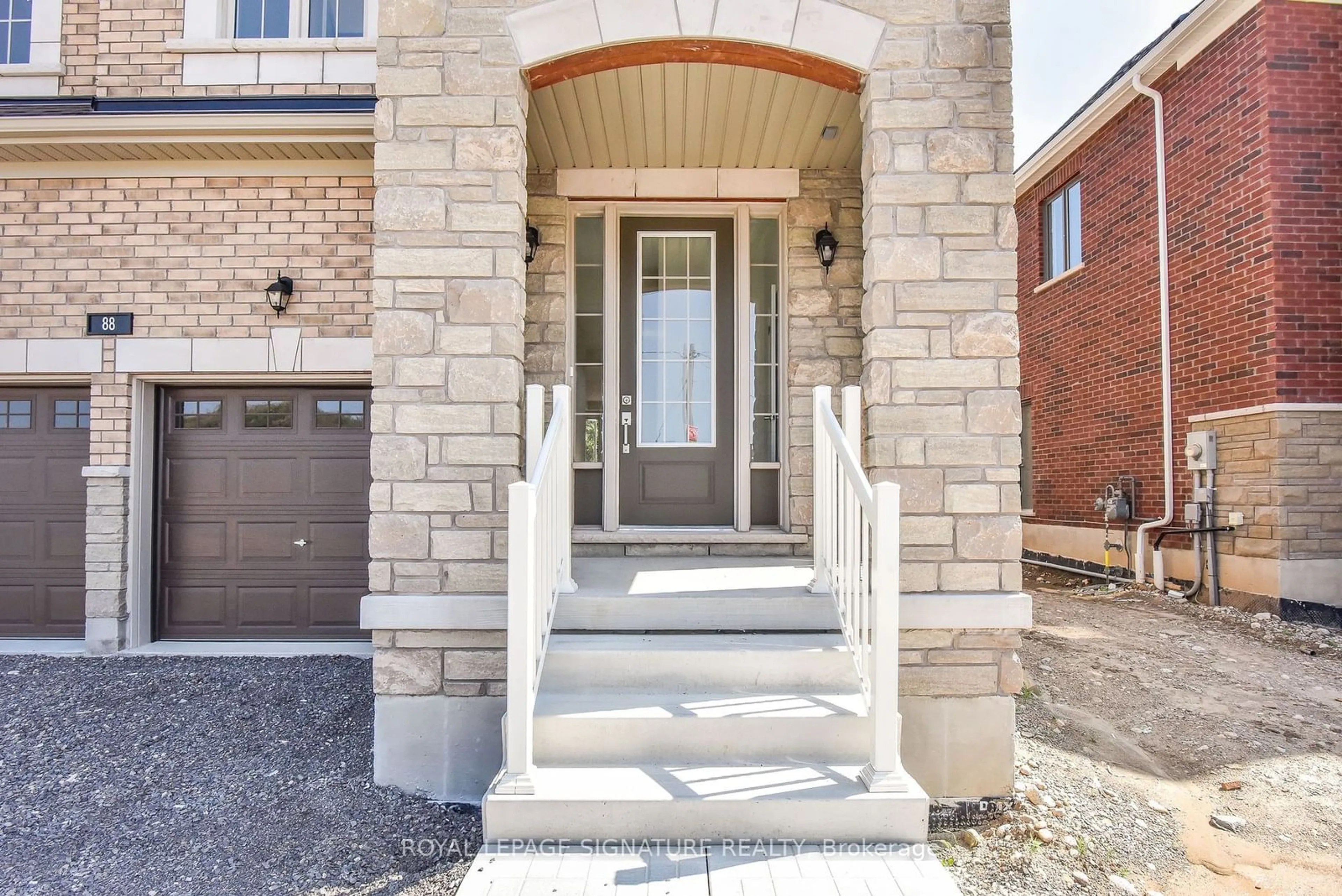 Home with brick exterior material, street for 88 Garland Ave, Cambridge Ontario N1T 1N9