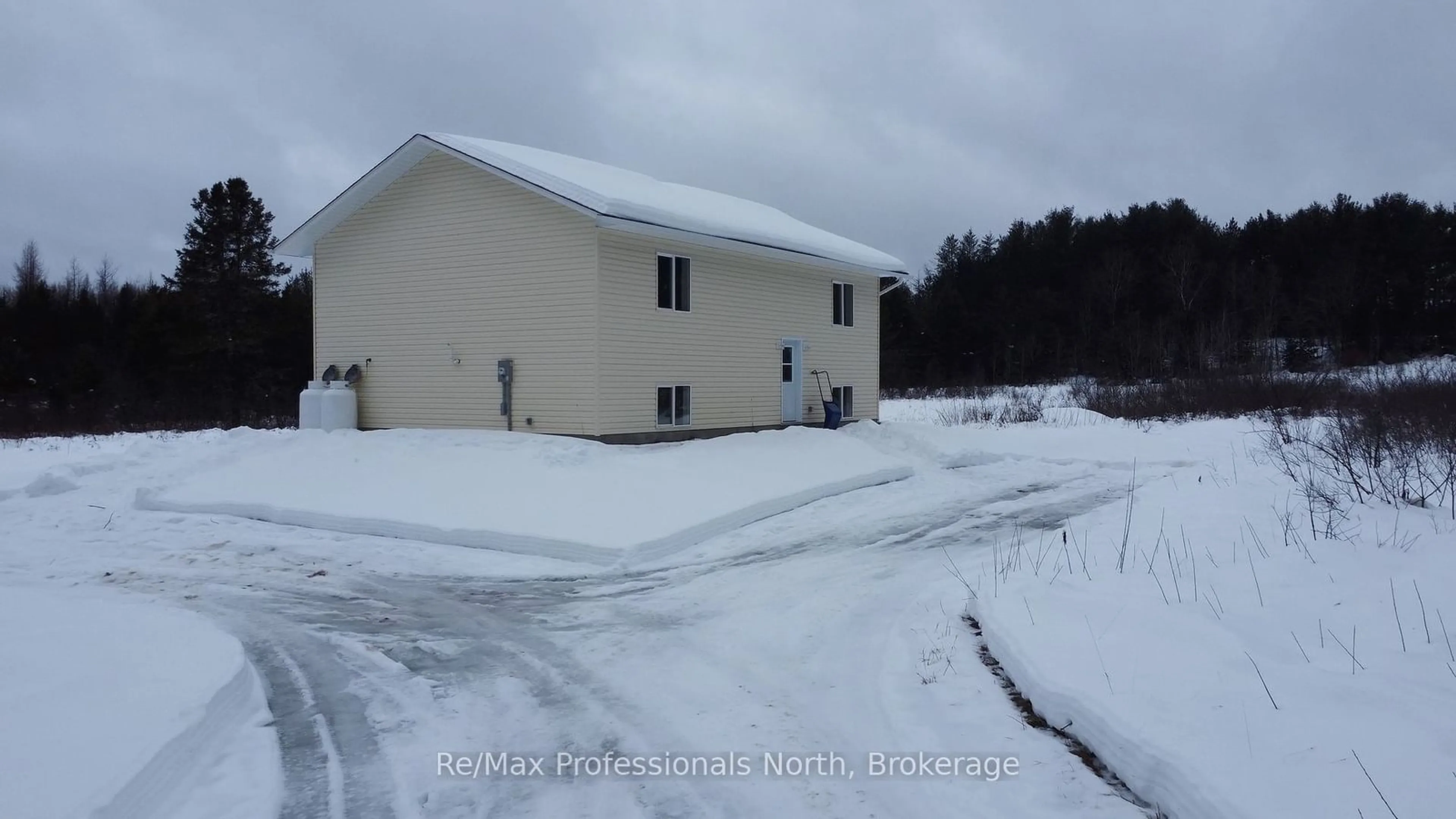 A pic from outside/outdoor area/front of a property/back of a property/a pic from drone, building for 46 Laurin Rd, West Nipissing Ontario P0H 2M0