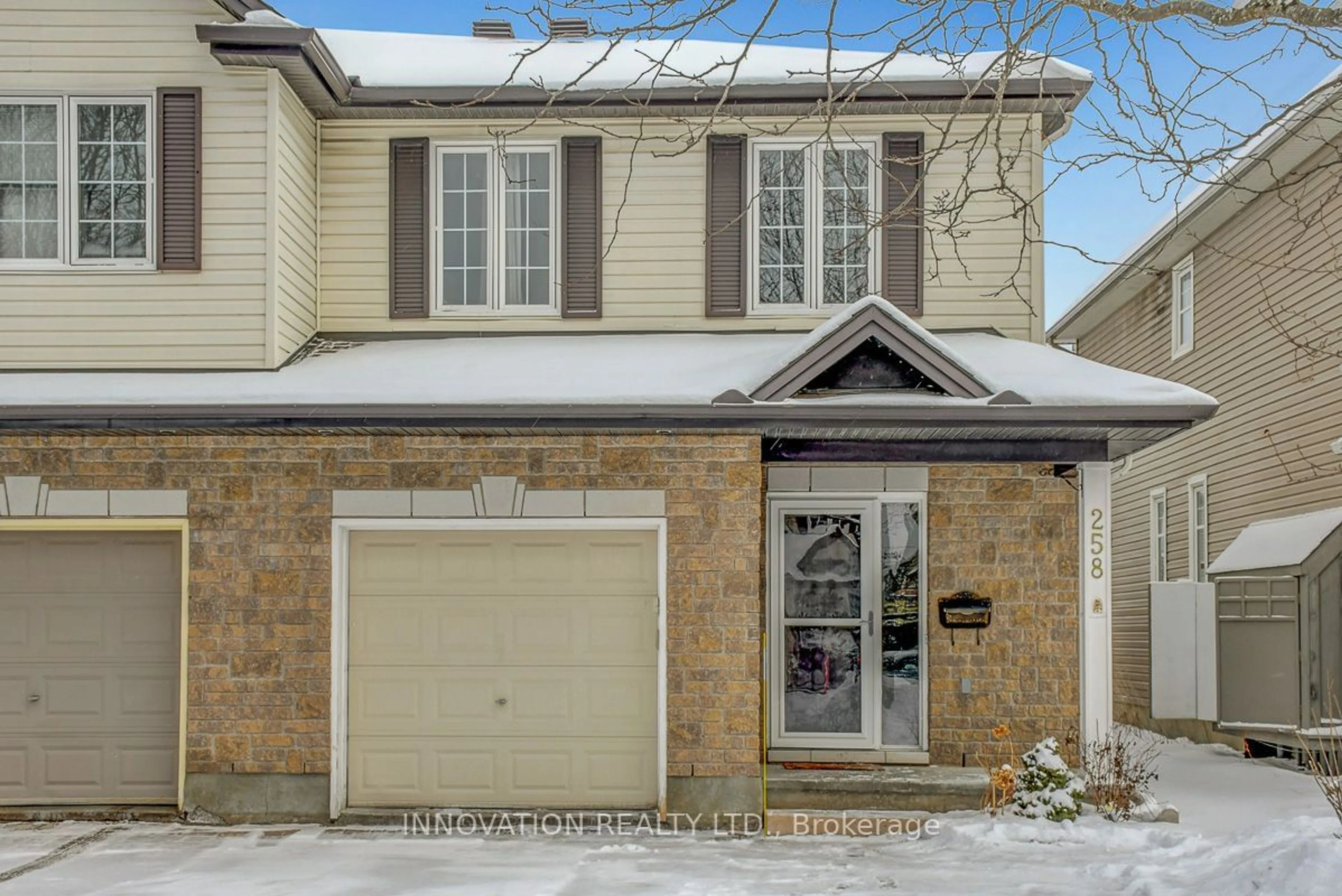 Home with brick exterior material, street for 258 Horseshoe Cres, Stittsville - Munster - Richmond Ontario K2S 0B7