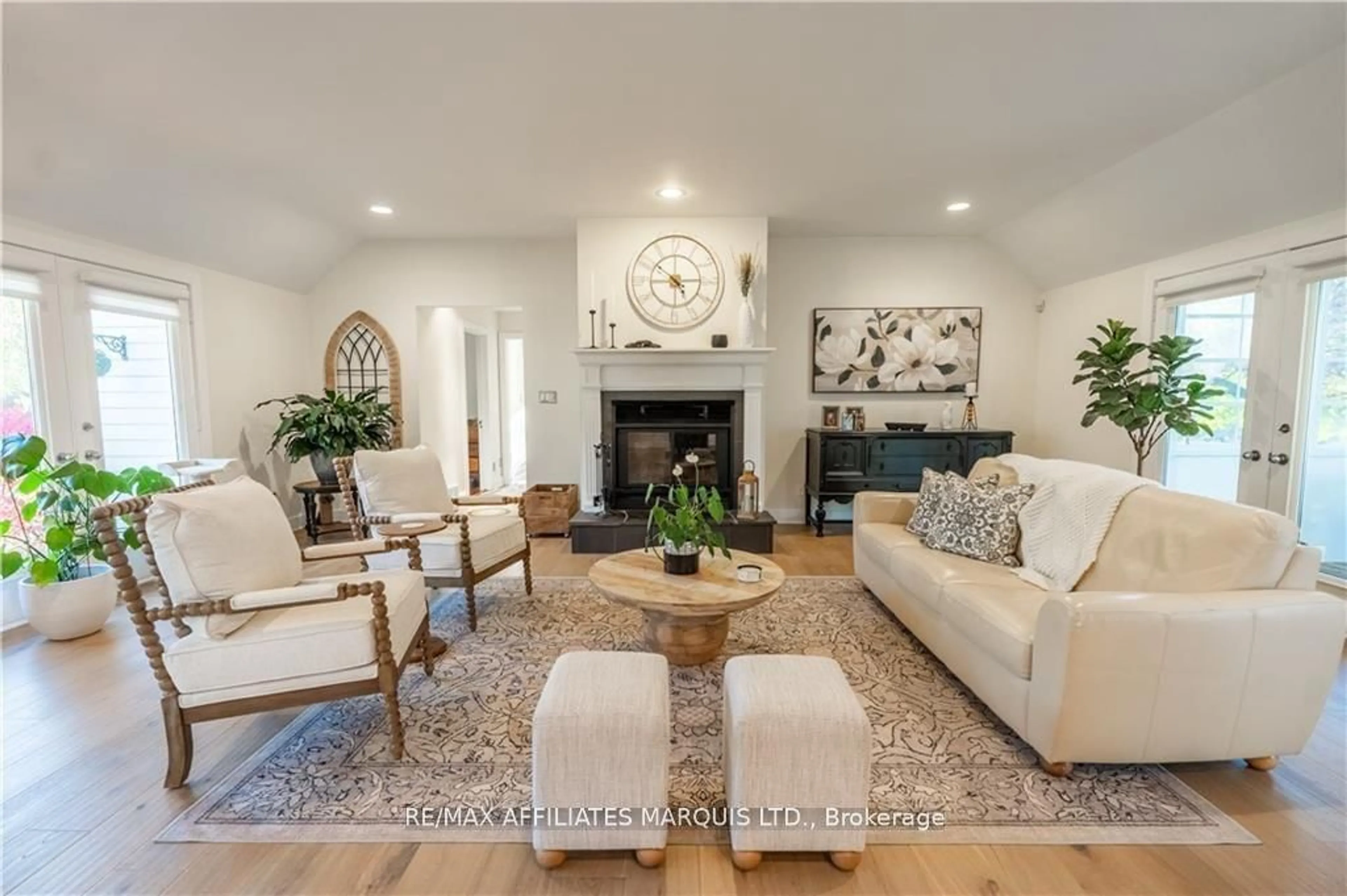 Living room with furniture, unknown for 18537 STONEHOUSE POINT Rd, South Glengarry Ontario K6H 5R5