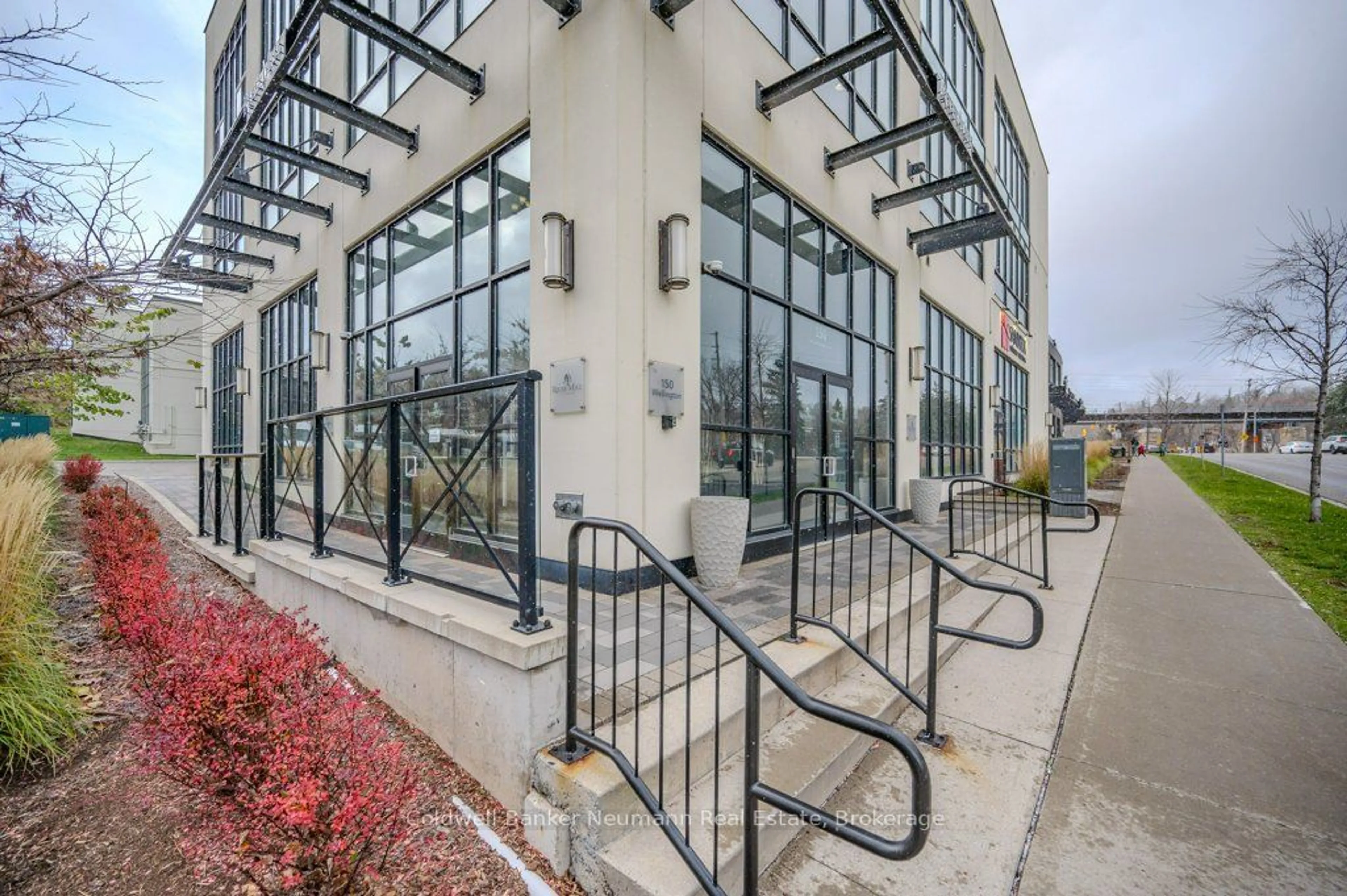 Unknown for 150 Wellington St #1502, Guelph Ontario N1H 3R2