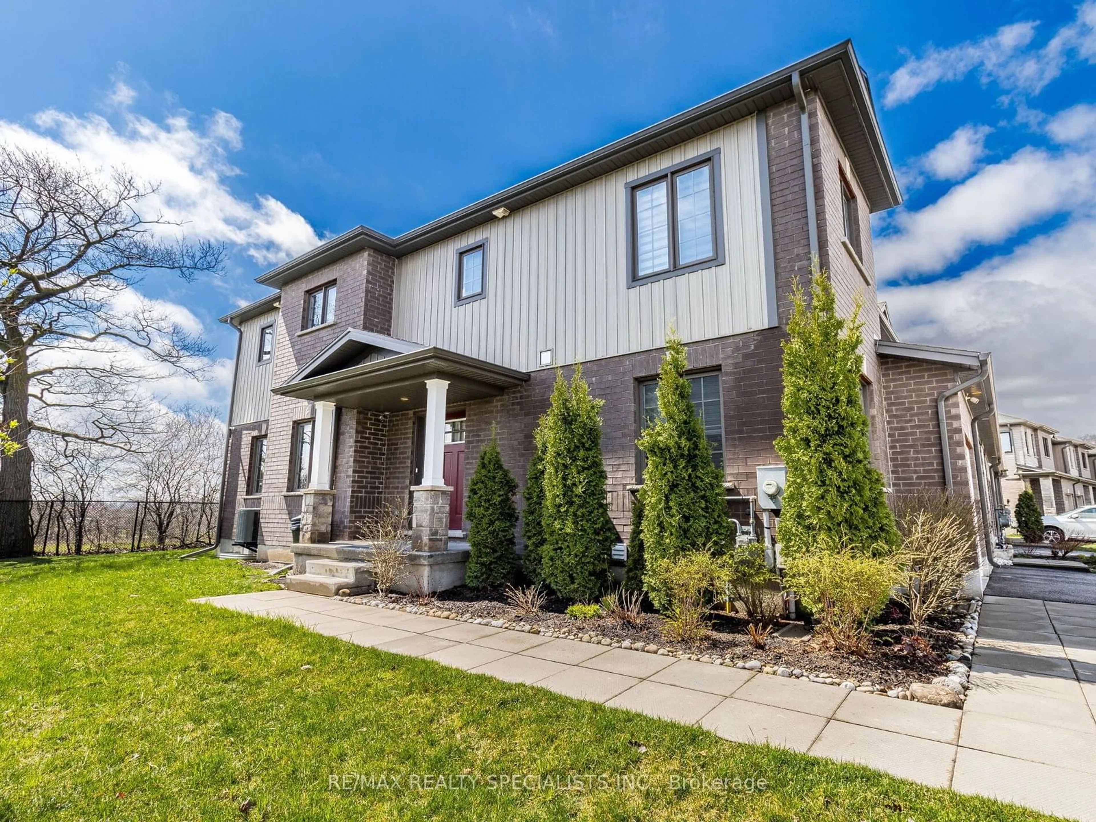 Home with brick exterior material, street for 135 Hardcastle Dr #1, Cambridge Ontario N1S 0B6