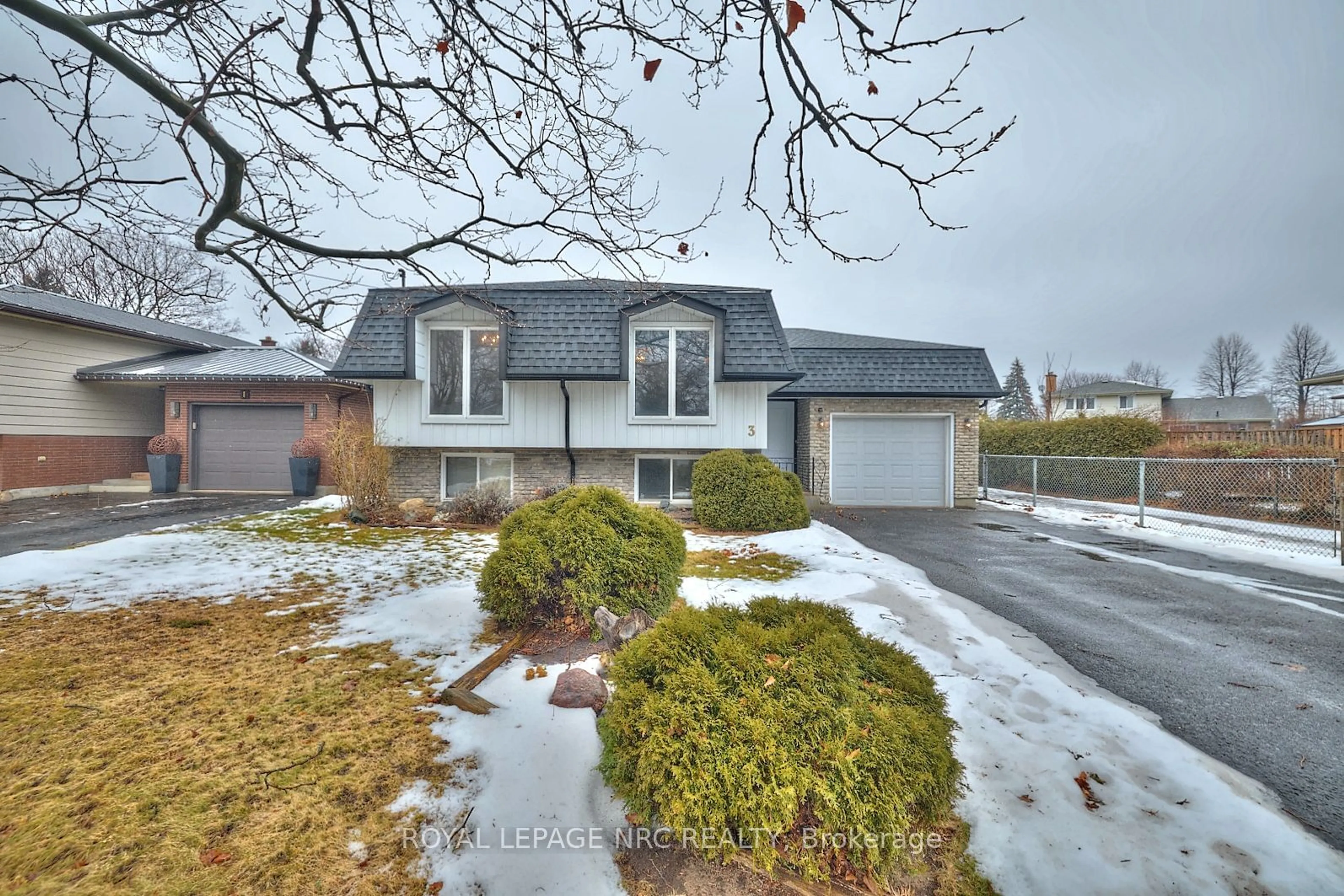 Unknown for 3 Linlake Dr, St. Catharines Ontario L2N 2M5