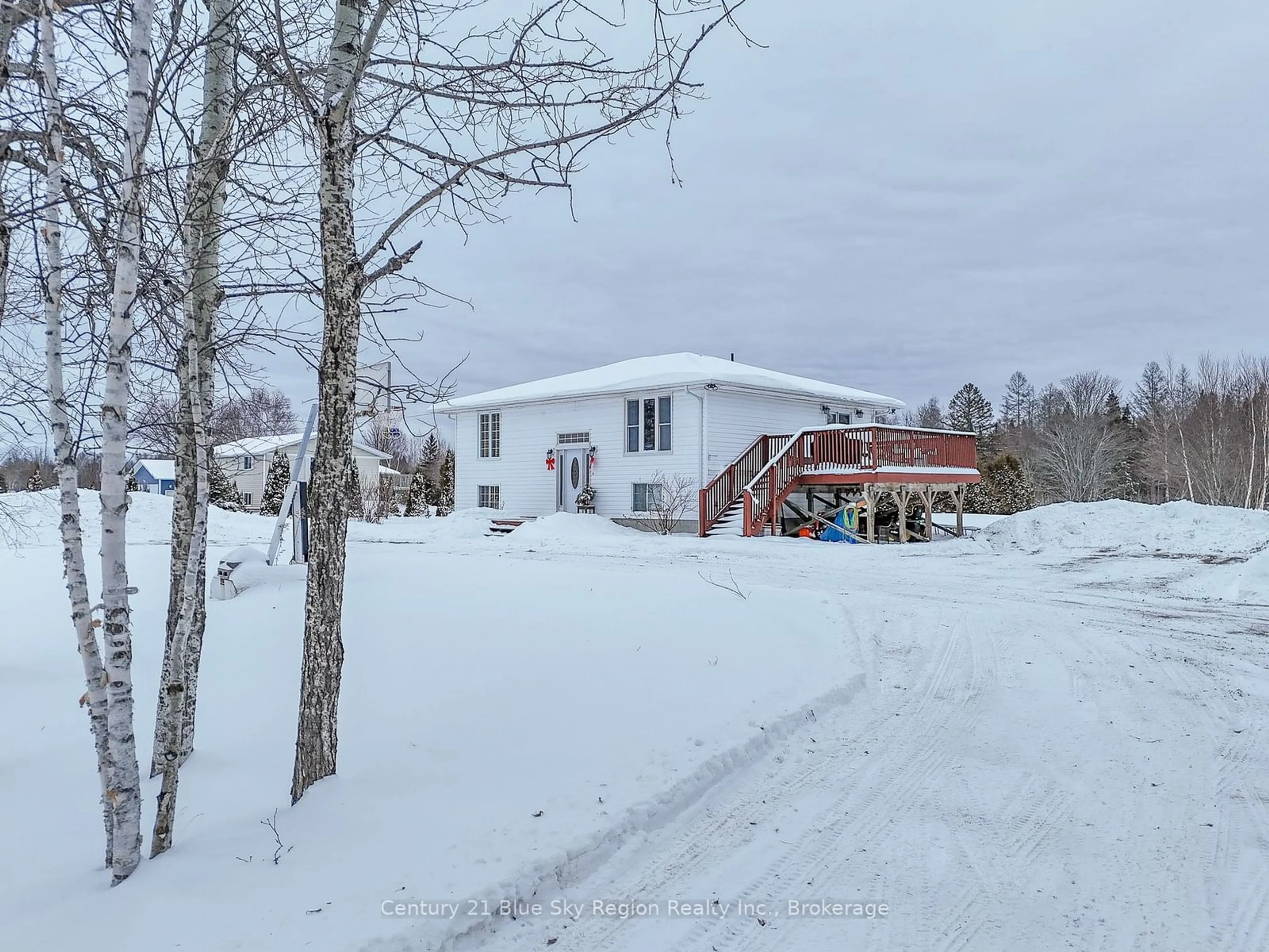 A pic from outside/outdoor area/front of a property/back of a property/a pic from drone, unknown for 418 Dutrisac Rd, West Nipissing Ontario P2B 2J8