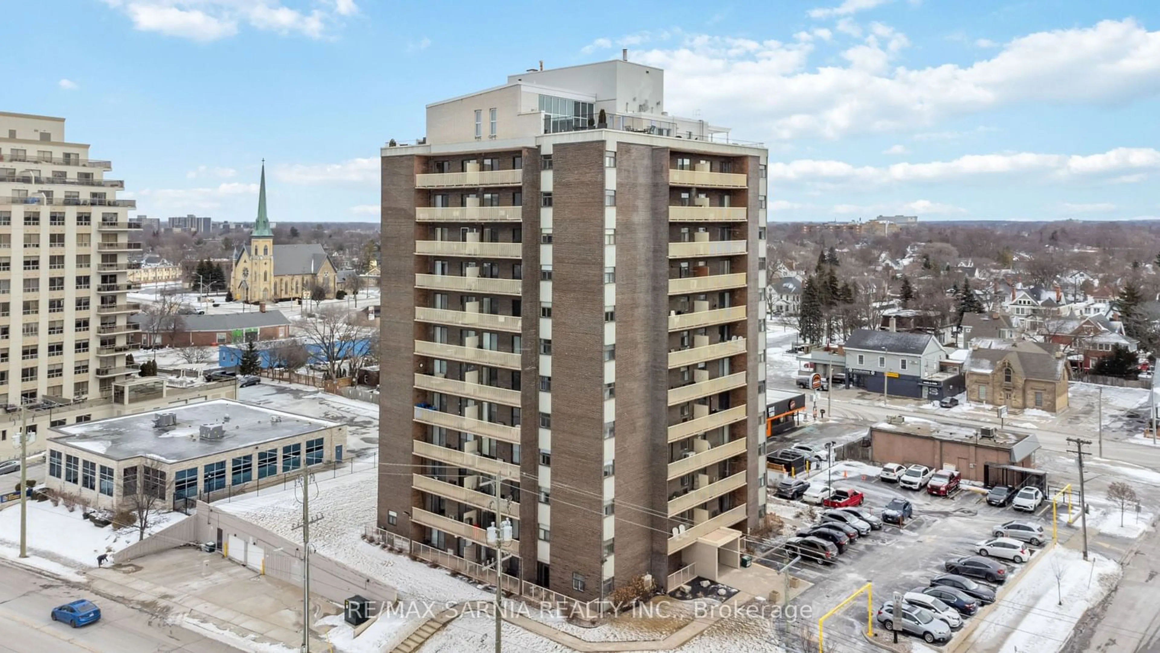 A pic from outside/outdoor area/front of a property/back of a property/a pic from drone, building for 10 Derby Lane #804, Sarnia Ontario N7T 4S4