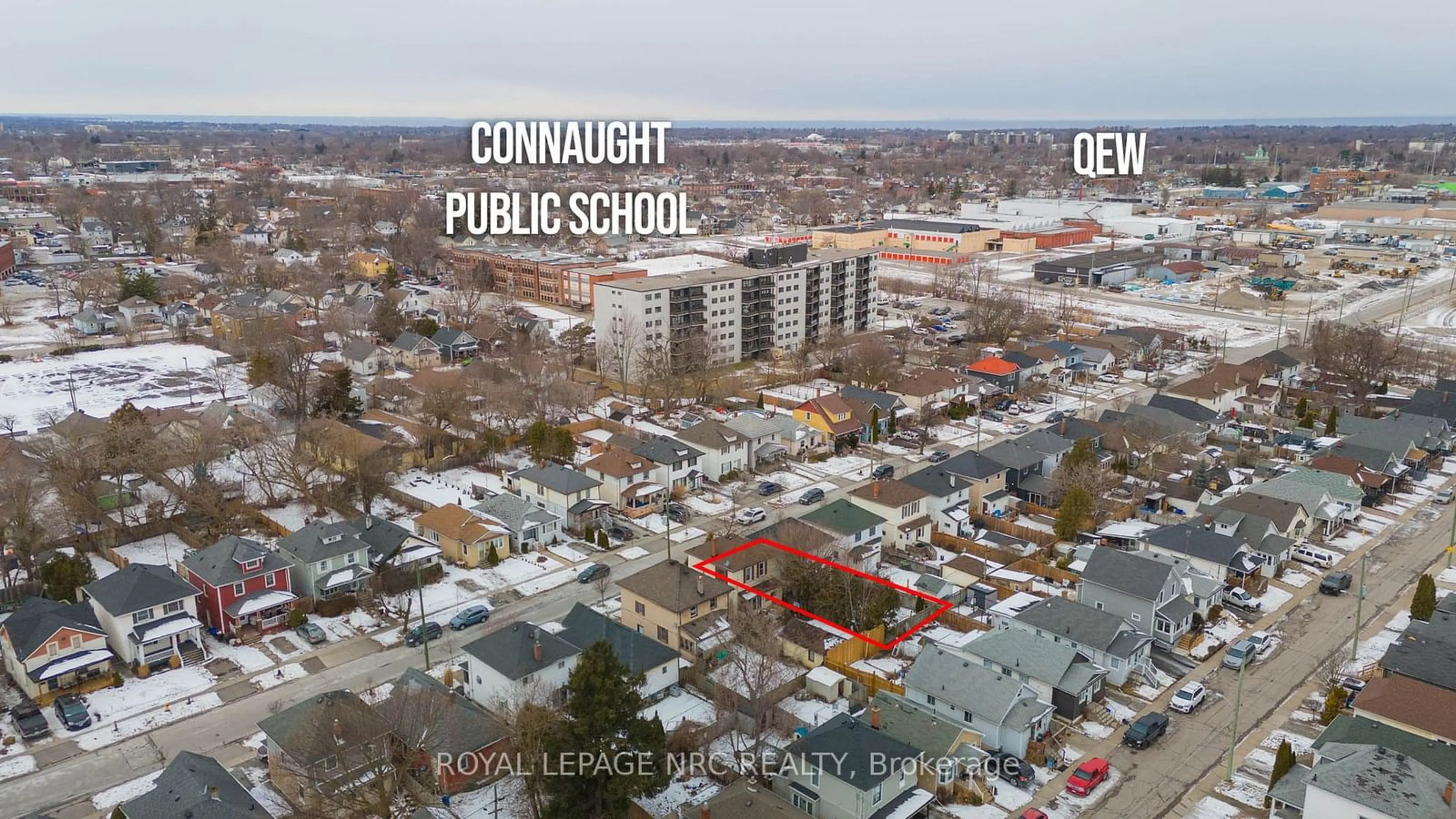 A pic from outside/outdoor area/front of a property/back of a property/a pic from drone, city buildings view from balcony for 28 Berryman Ave, St. Catharines Ontario L2R 3W9