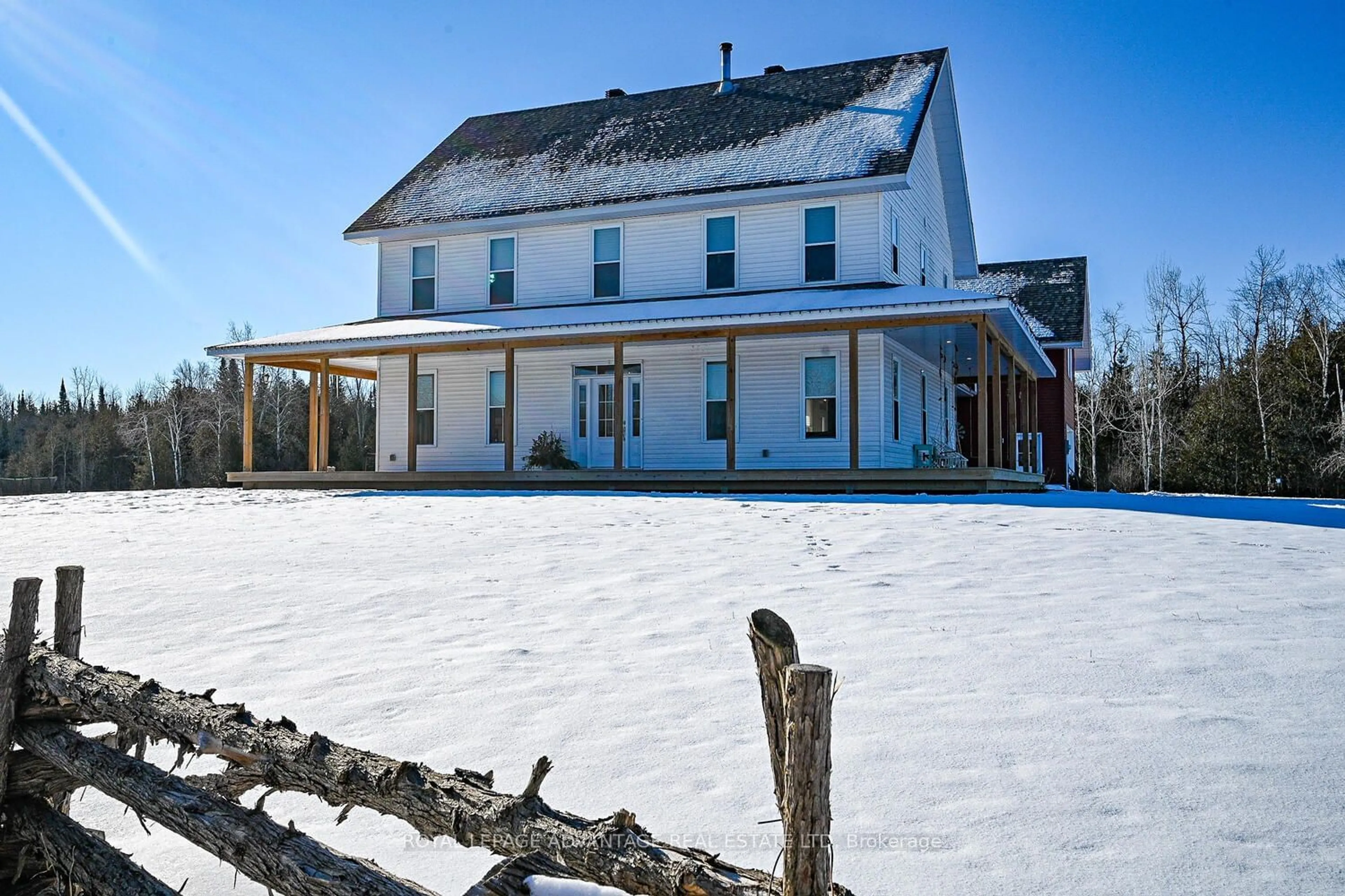 A pic from outside/outdoor area/front of a property/back of a property/a pic from drone, building for 455 Churchill Rd, Drummond/North Elmsley Ontario K7A 4S4