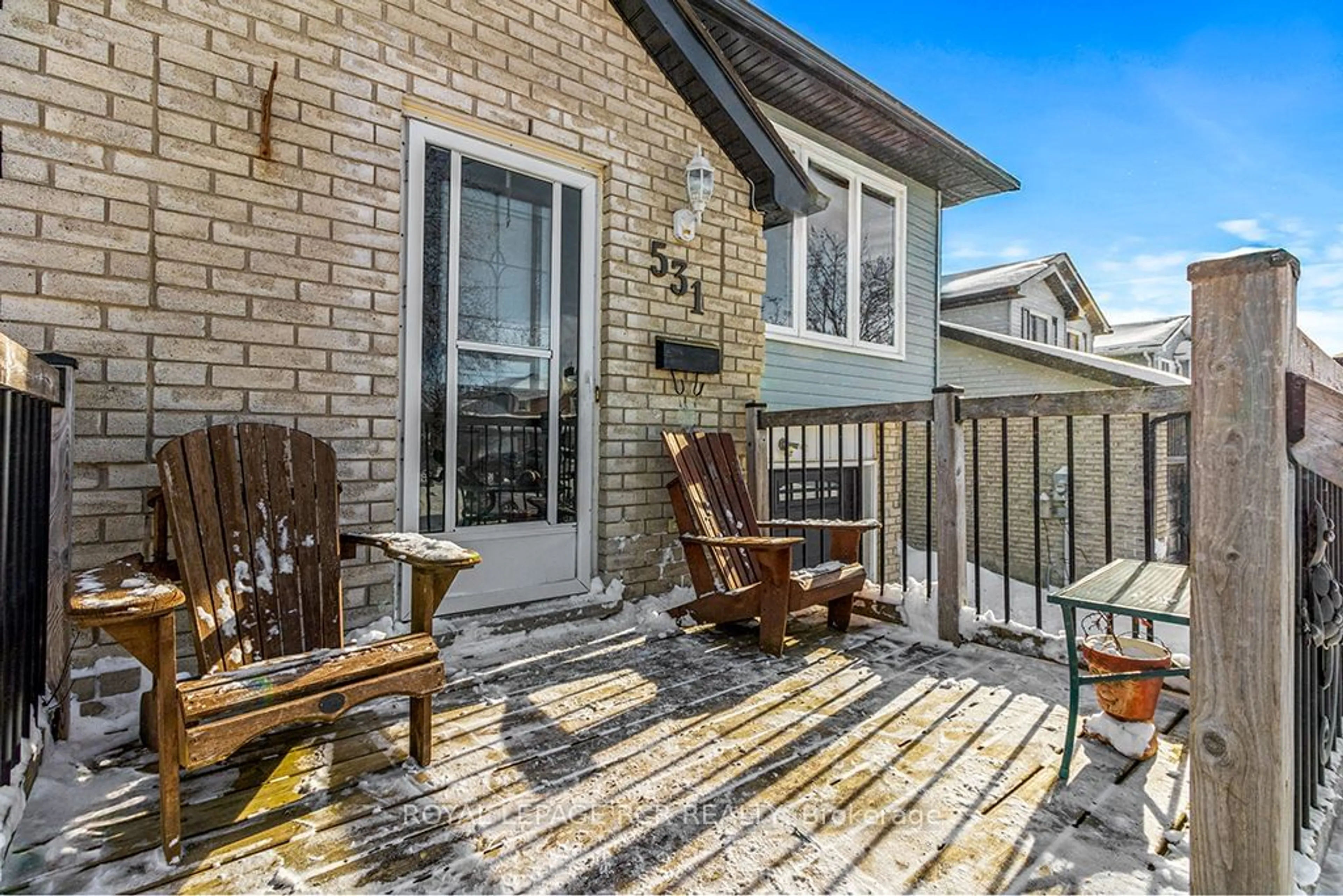 Patio, street for 531 Park Ave, Shelburne Ontario L9V 3A6